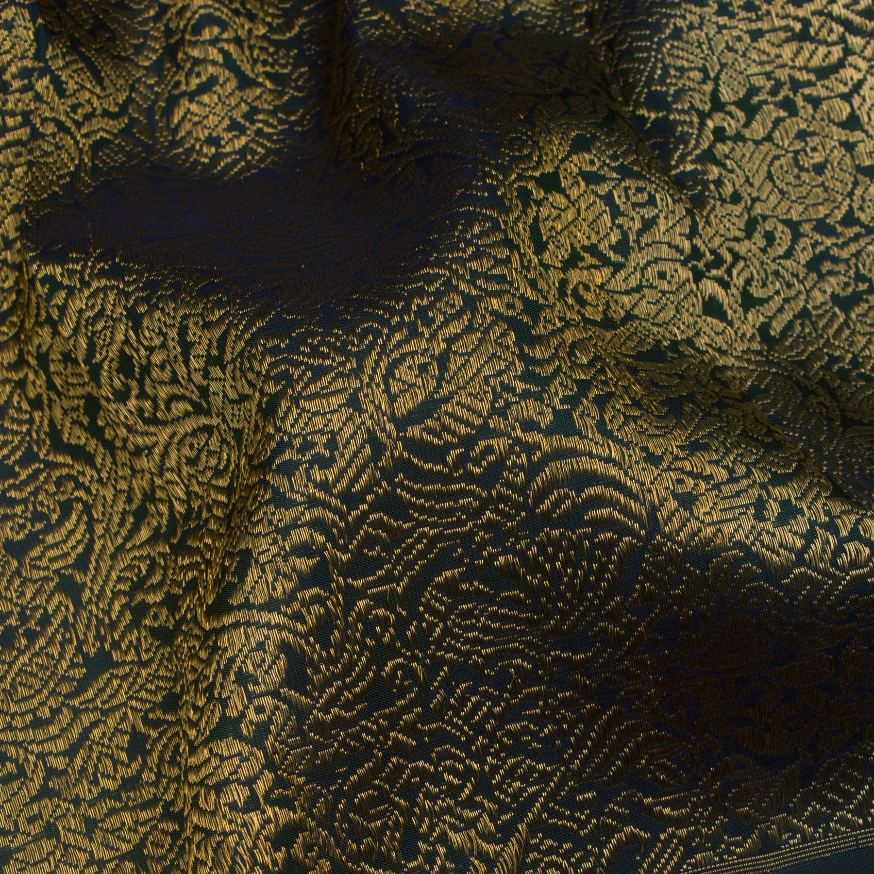 Kanakavalli Kanjivaram Silk Sari 24-041-HS001-04747 - Fabric View