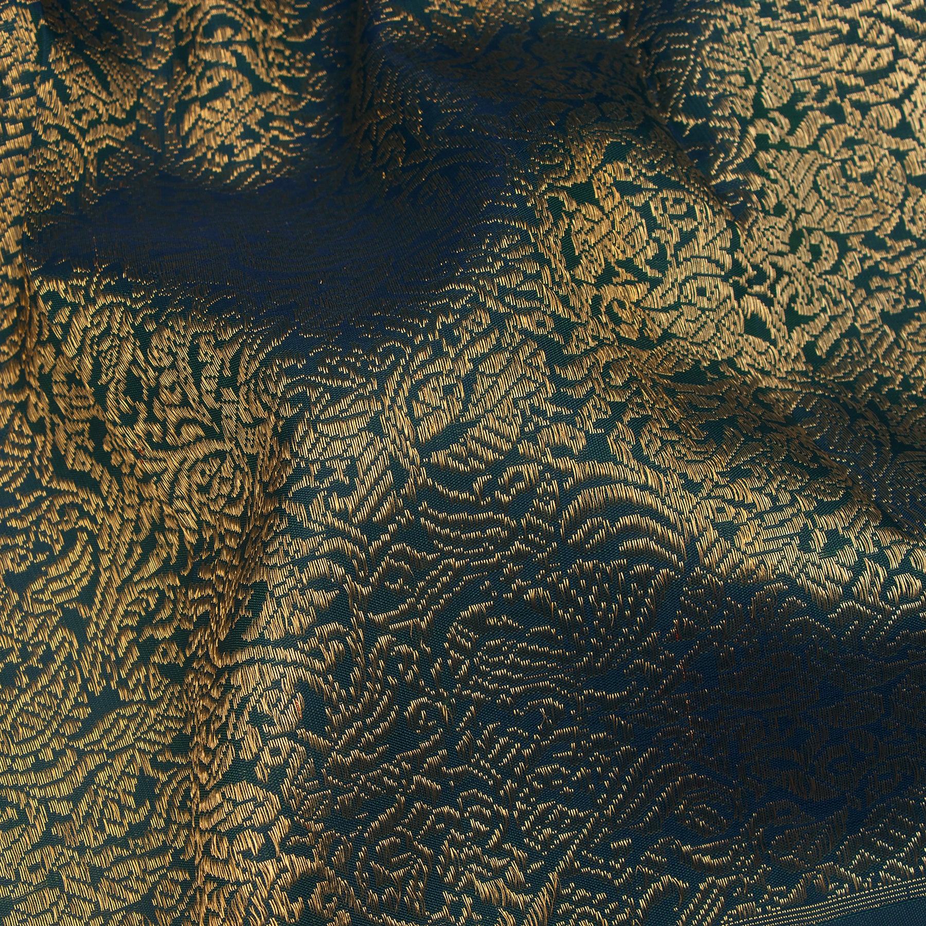 Kanakavalli Kanjivaram Silk Sari 24-041-HS001-04747 - Fabric View