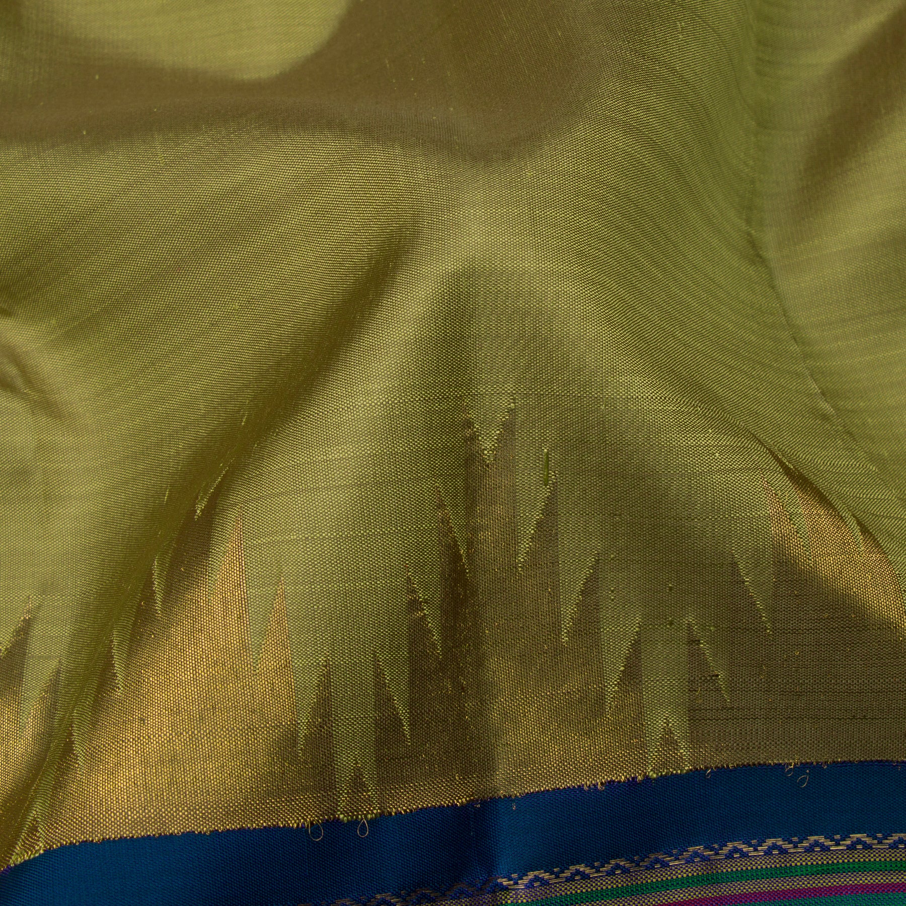 Kanakavalli Kanjivaram Silk Sari 24-041-HS001-06969 - Fabric View