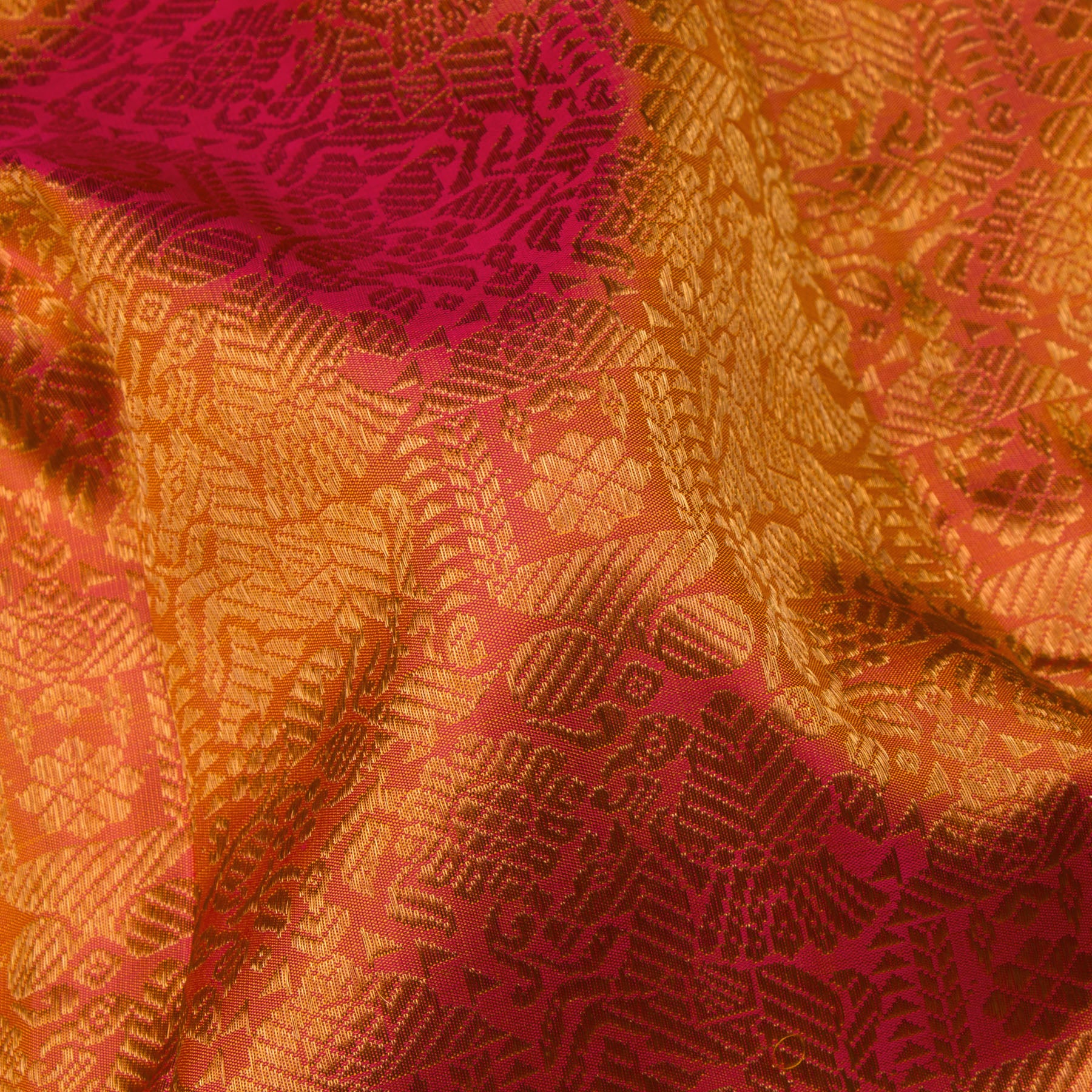 Kanakavalli Kanjivaram Silk Sari 24-041-HS001-08203 - Fabric view