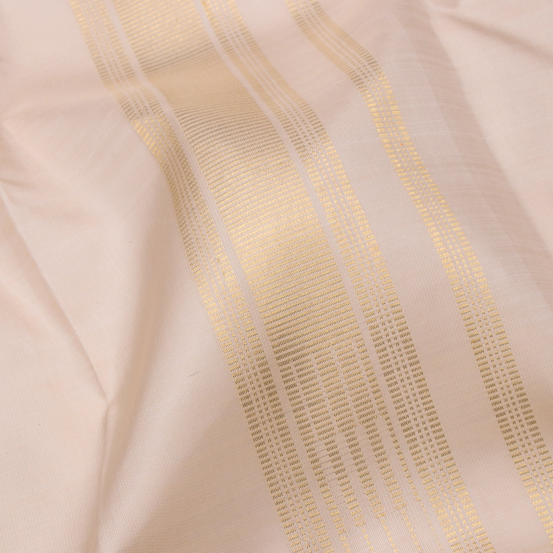 Kanakavalli Kanjivaram Silk Angavastram CO-ORD 24-110-AF001-10974 - Detailed Fabric View