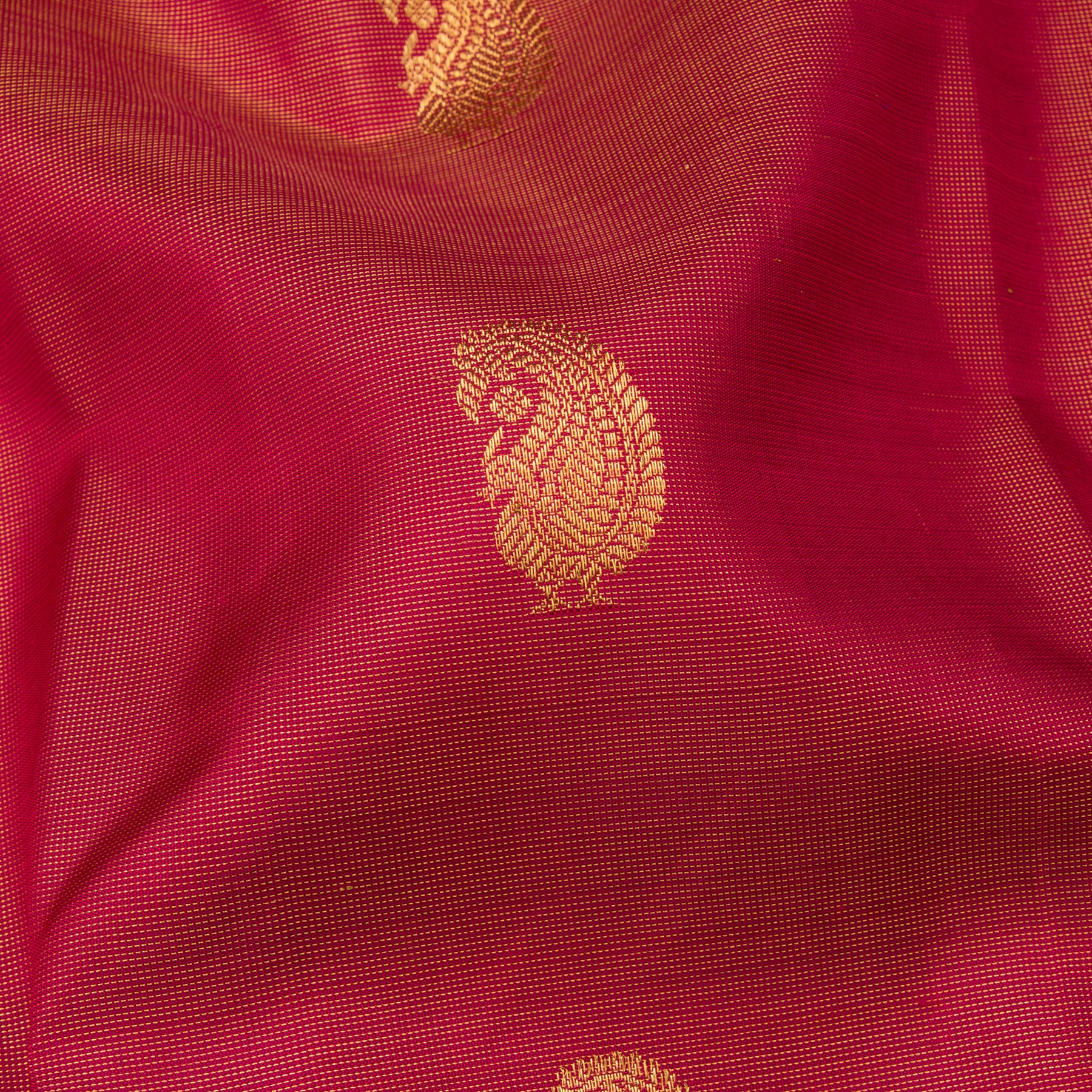 Kanakavalli Kanjivaram Silk Sari 24-110-HS001-00528 - Fabric View