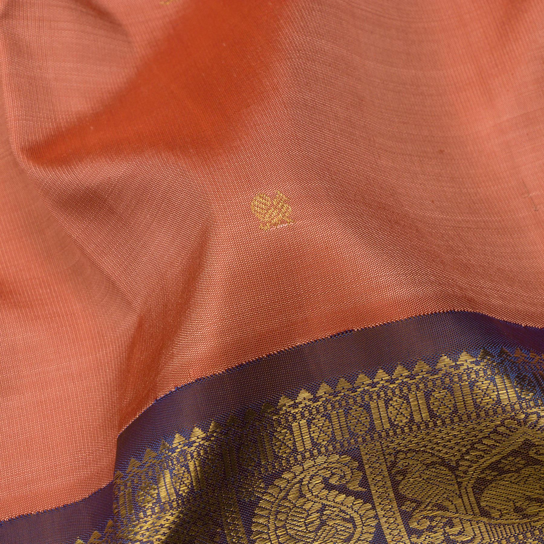 Kanakavalli Kanjivaram Silk Sari 24-110-HS001-00542 - Fabric View