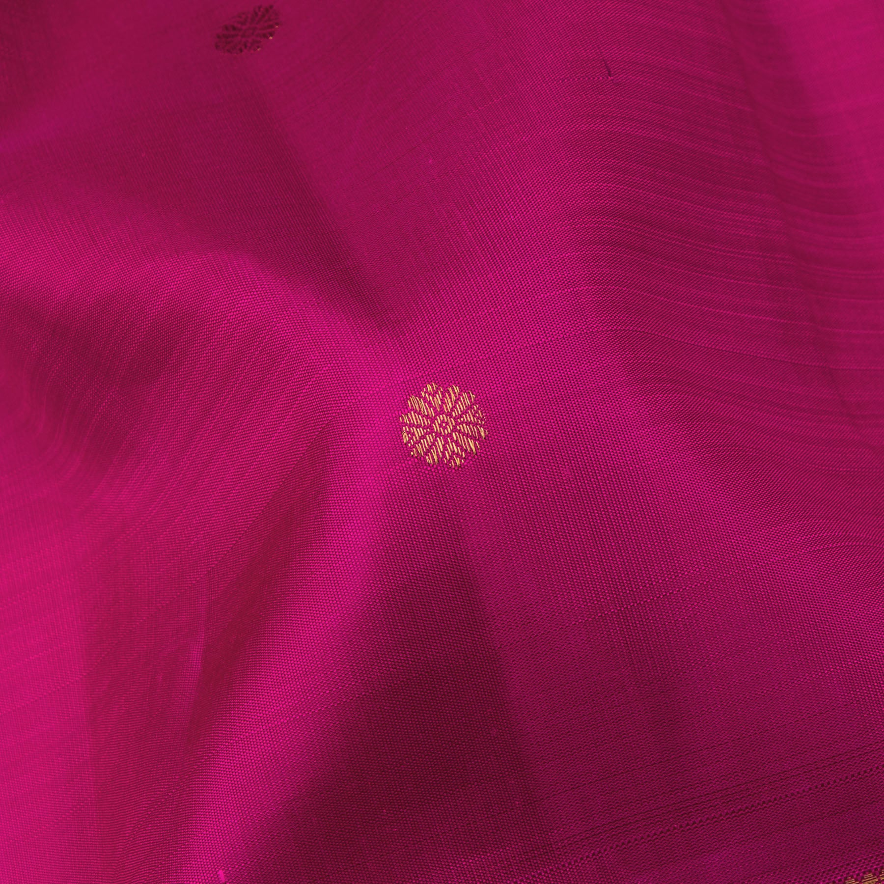 Kanakavalli Kanjivaram Silk Sari 24-110-HS001-01802 - Fabric View