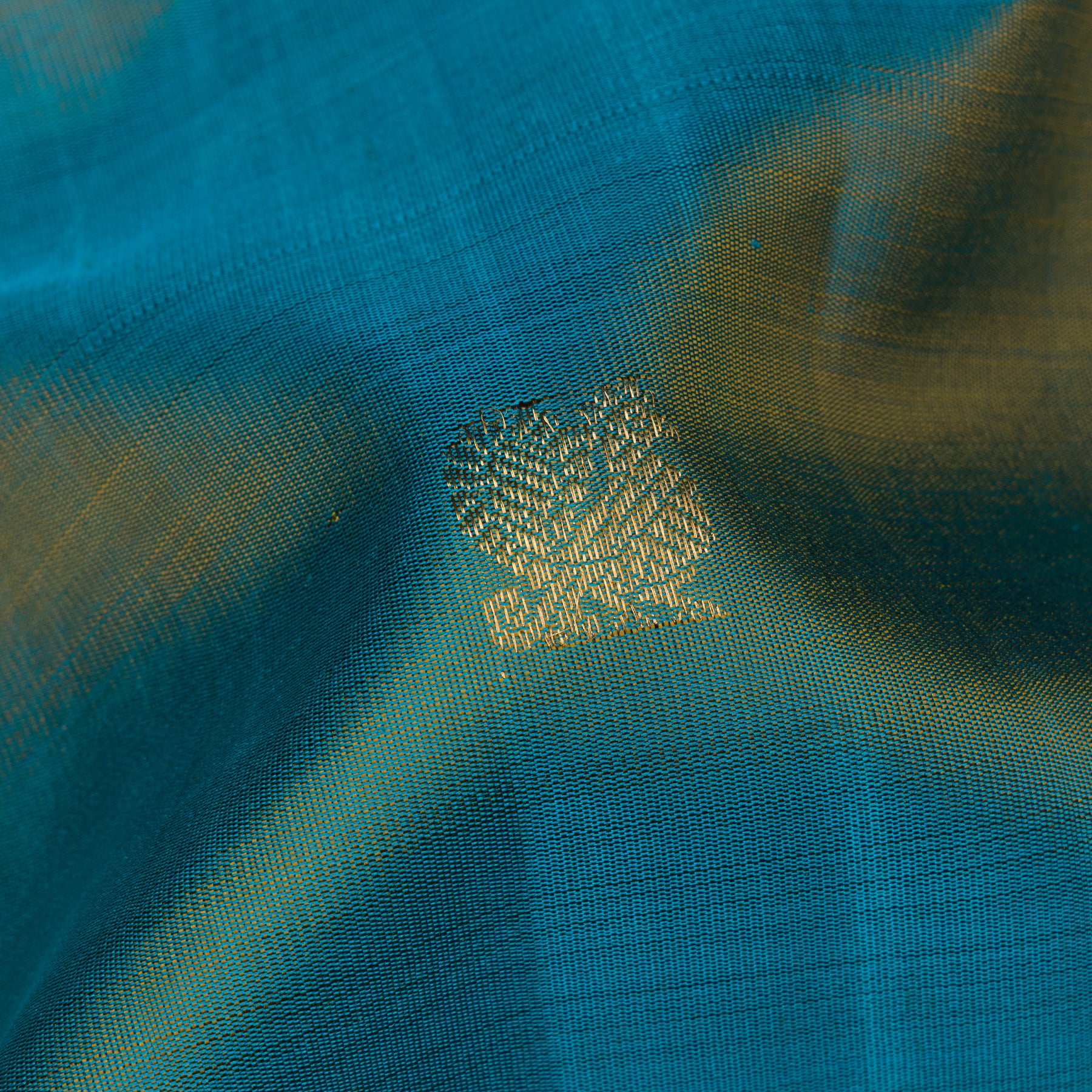 Kanakavalli Kanjivaram Silk Sari 24-110-HS001-02978 - Fabric View