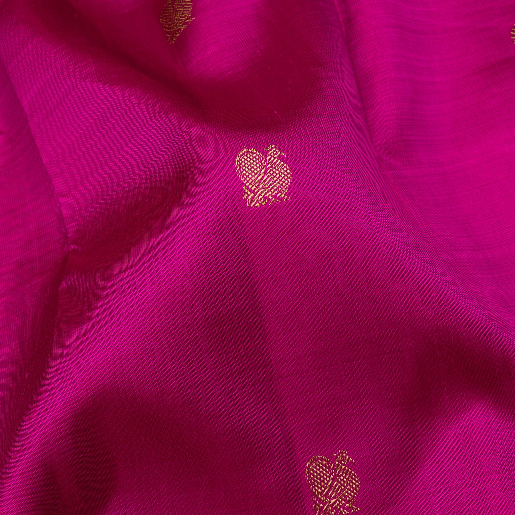 Kanakavalli Kanjivaram Silk Sari 24-110-HS001-02984 - Fabric Vew