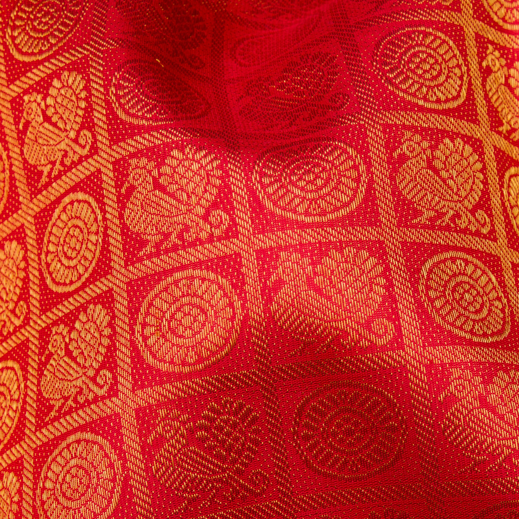 Kanakavalli Kanjivaram Silk Sari 24-110-HS001-03334 - Fabric View