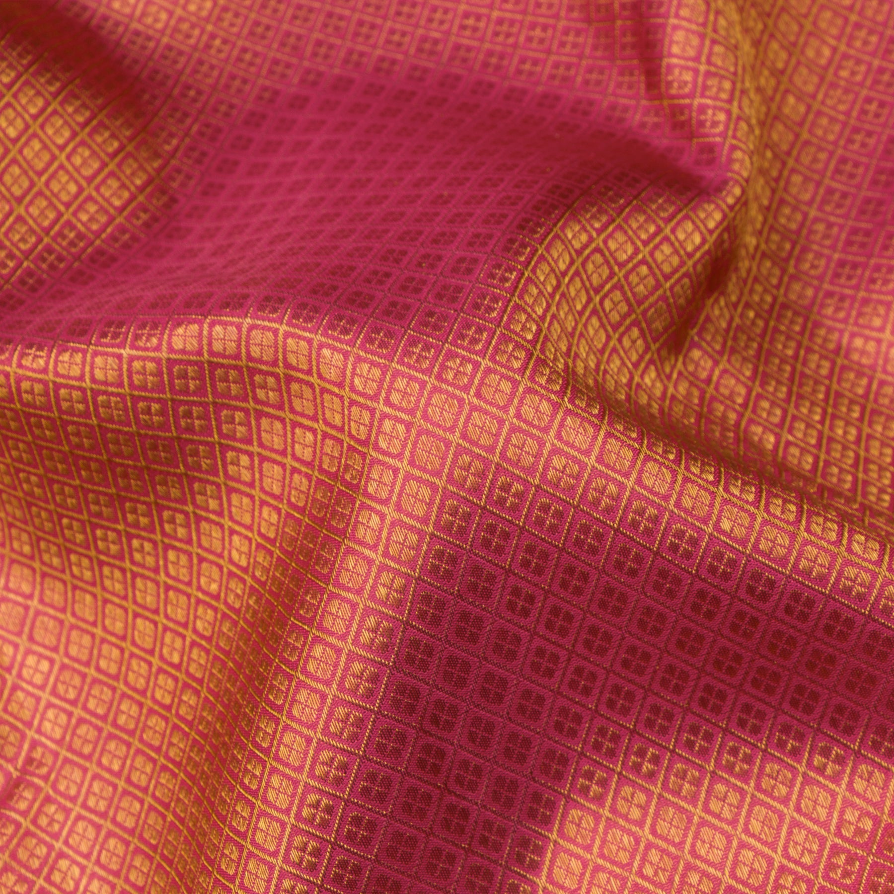 Kanakavalli Kanjivaram Silk Sari 24-110-HS001-03346 - Fabric View