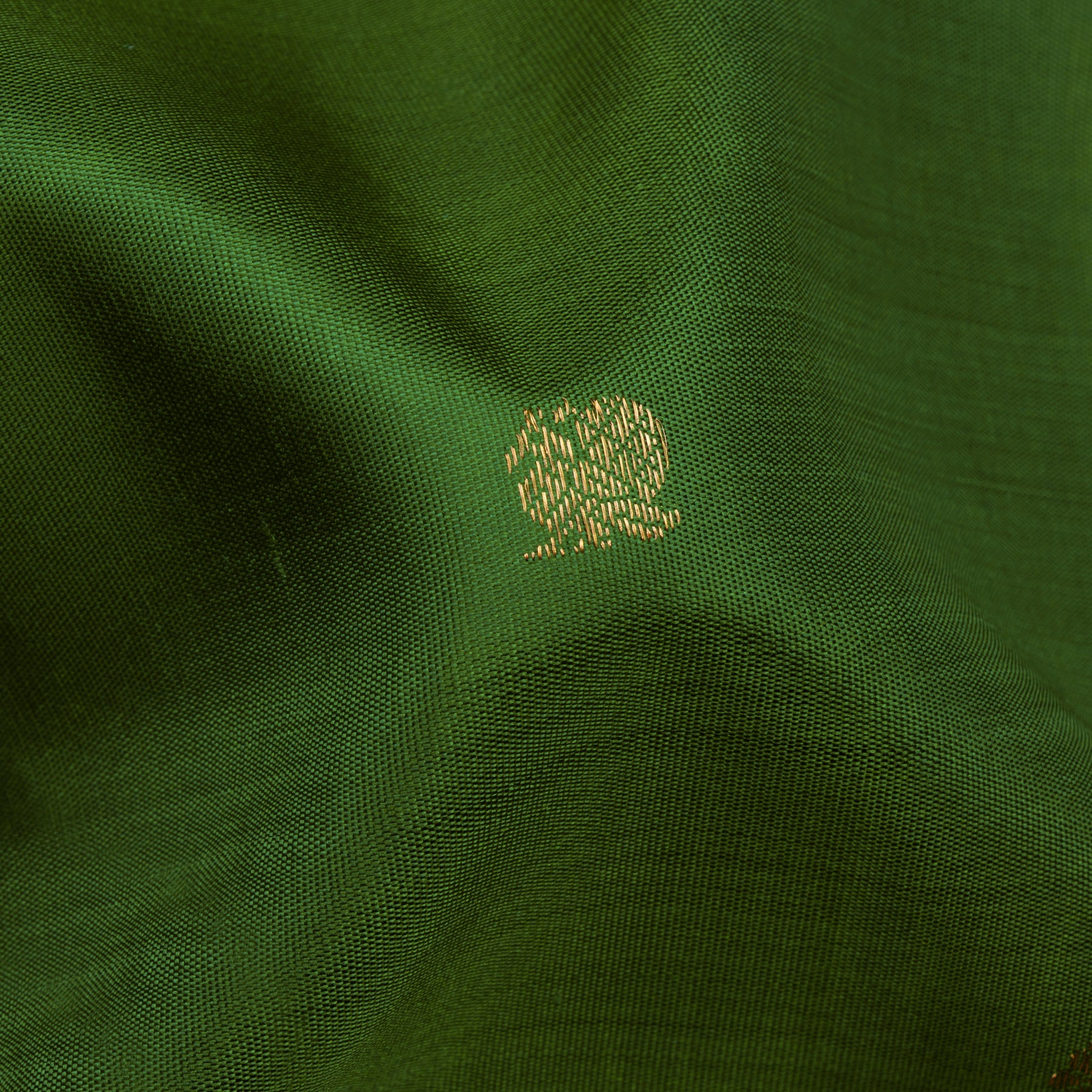 Kanakavalli Kanjivaram Silk Sari 24-110-HS001-03434 - Fabric View