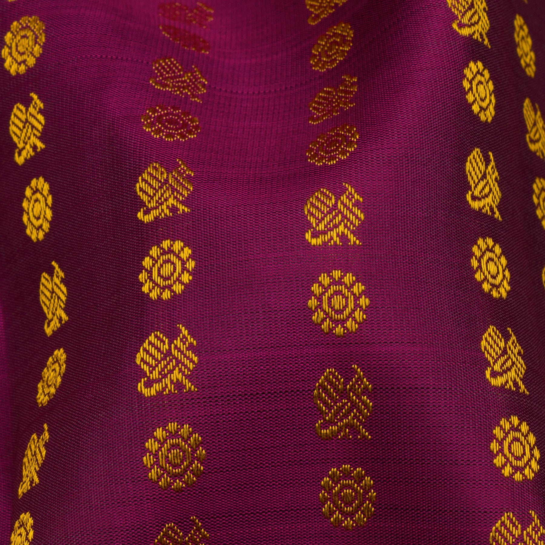 Kanakavalli Kanjivaram Silk Sari 24-110-HS001-03458 - Fabric View