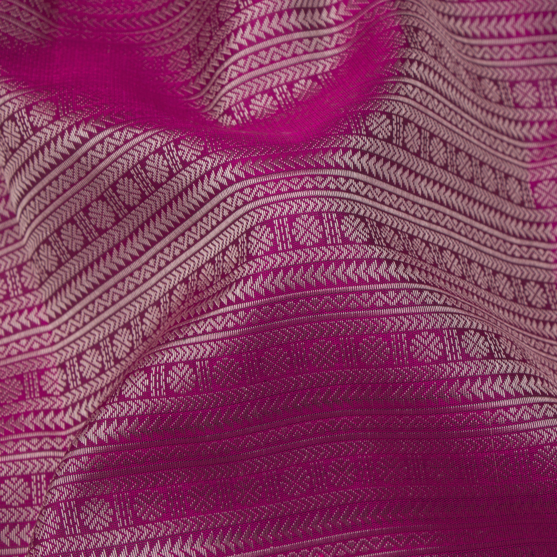 Kanakavalli Kanjivaram Silk Sari 24-110-HS001-03465 - Fabric View