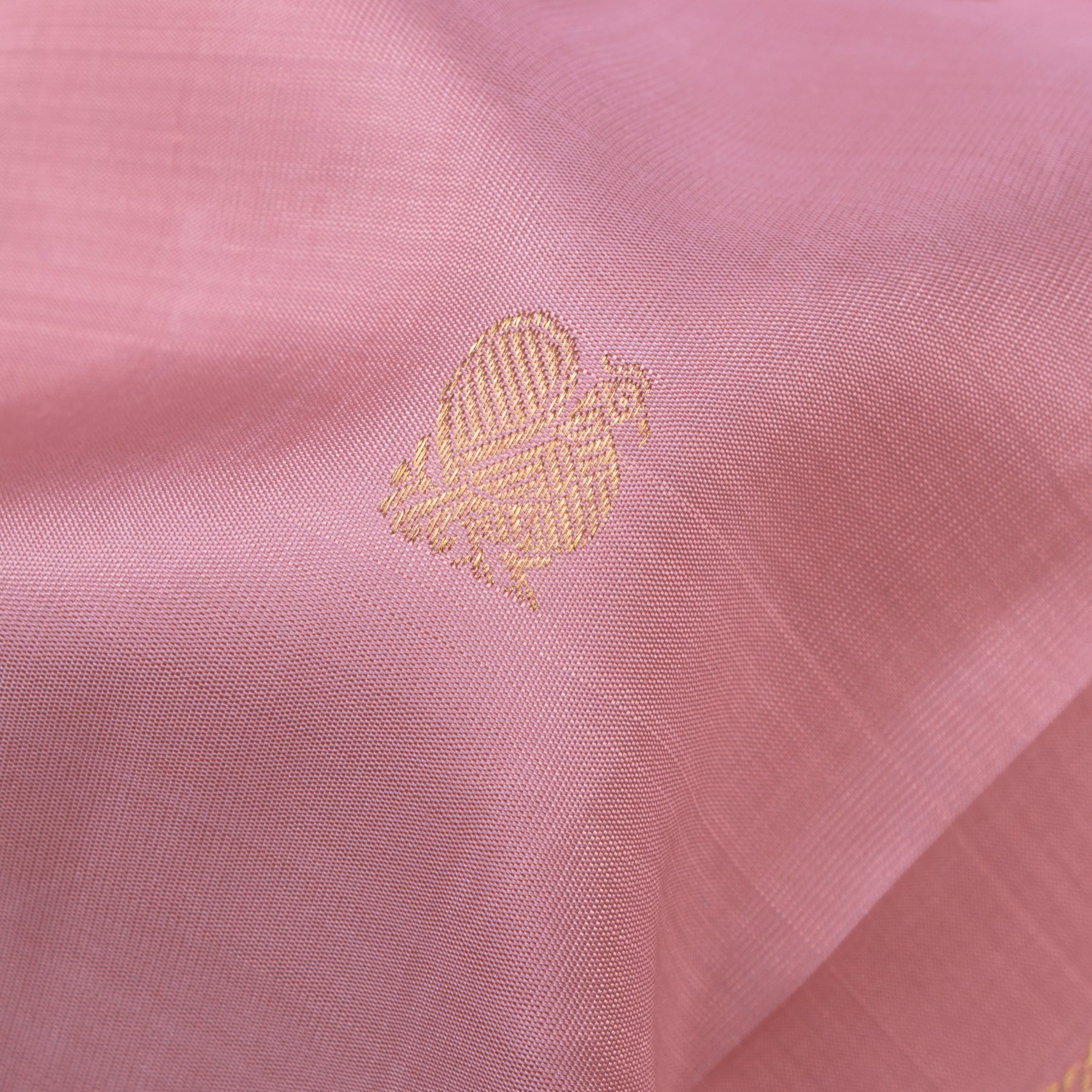 Kanakavalli Kanjivaram Silk Sari 24-110-HS001-04196 - Fabric View