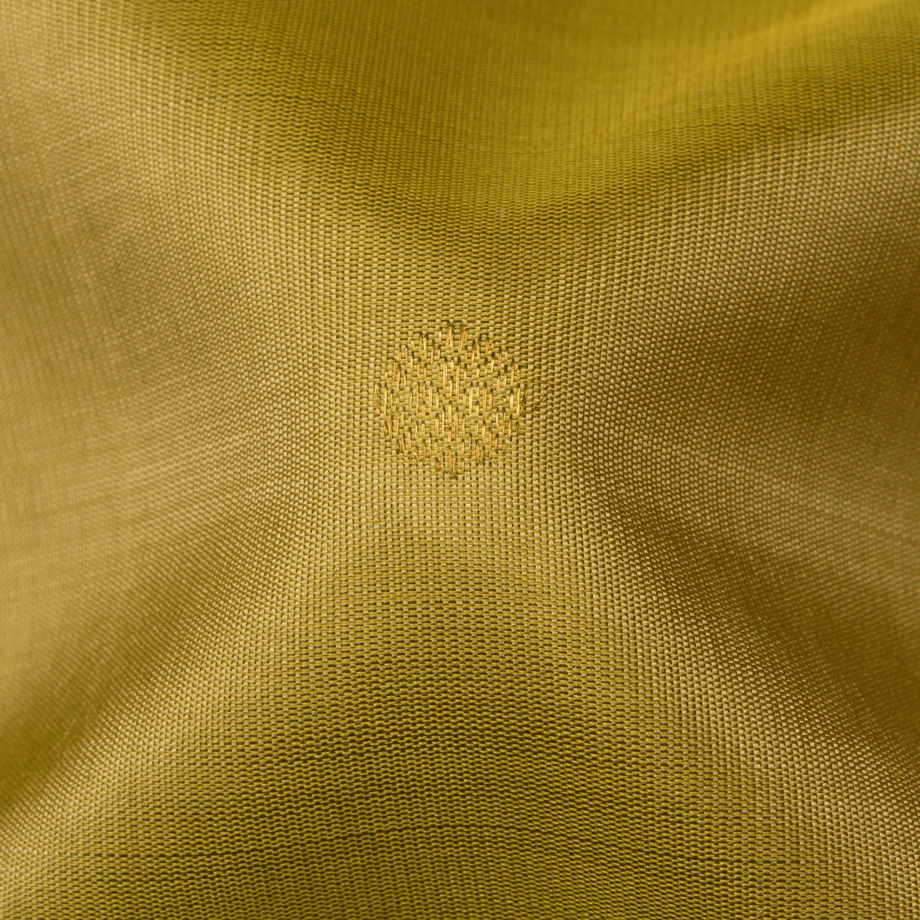 Kanakavalli Kanjivaram Silk Sari 24-110-HS001-05449 - Fabric View