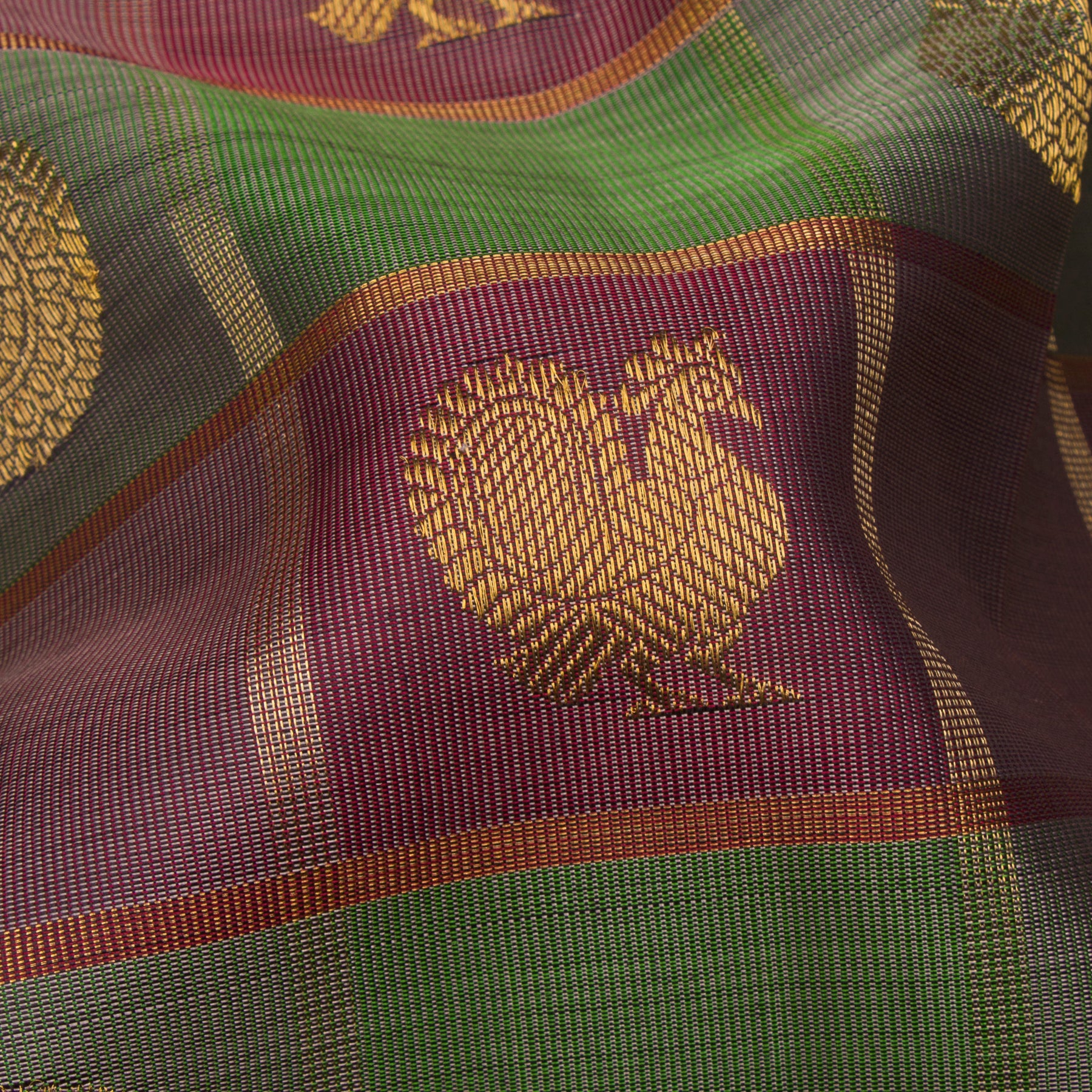 Kanakavalli Kanjivaram Silk Sari 24-110-HS001-05480 - Fabric View