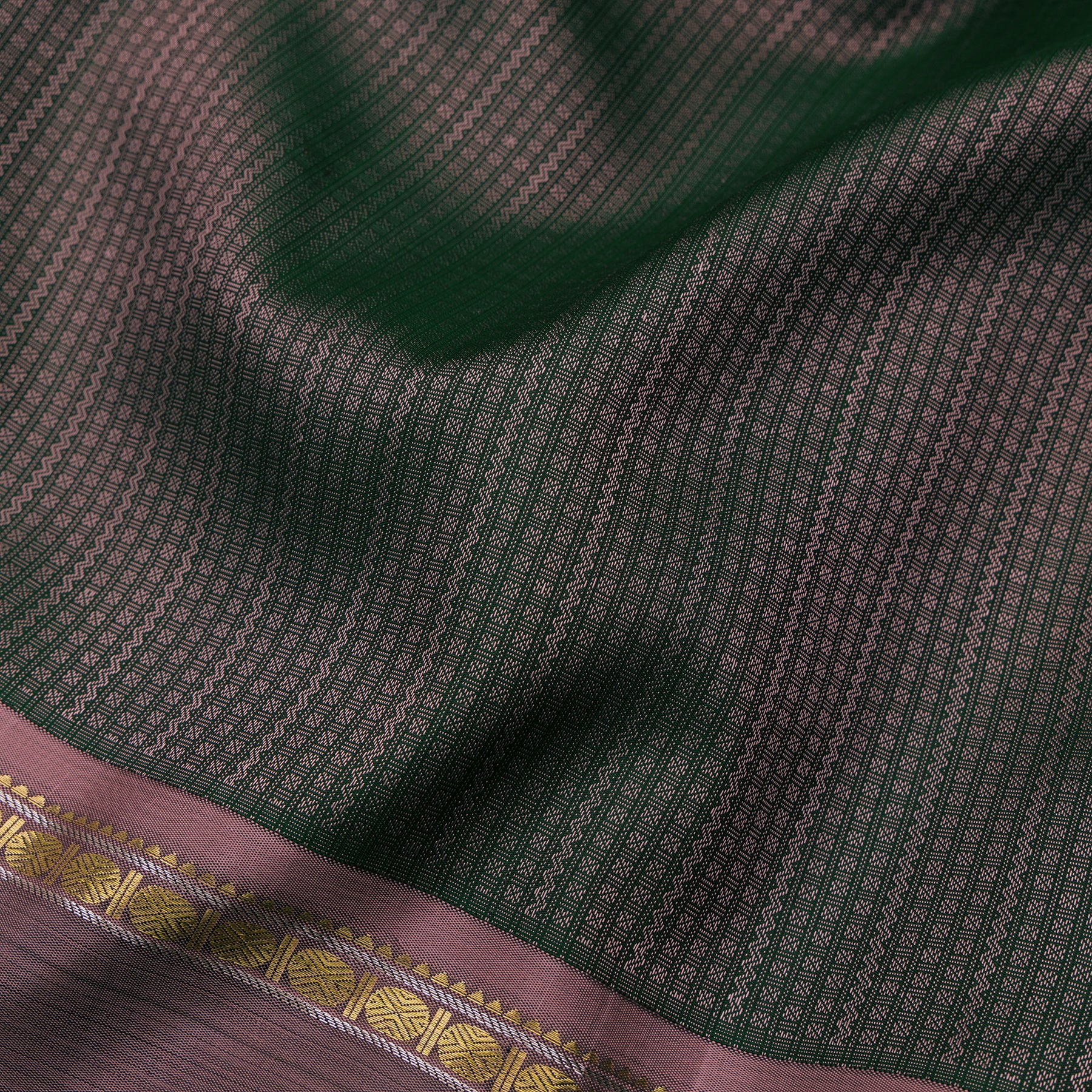 Kanakavalli Kanjivaram Silk Sari 24-110-HS001-05494 - Fabric View