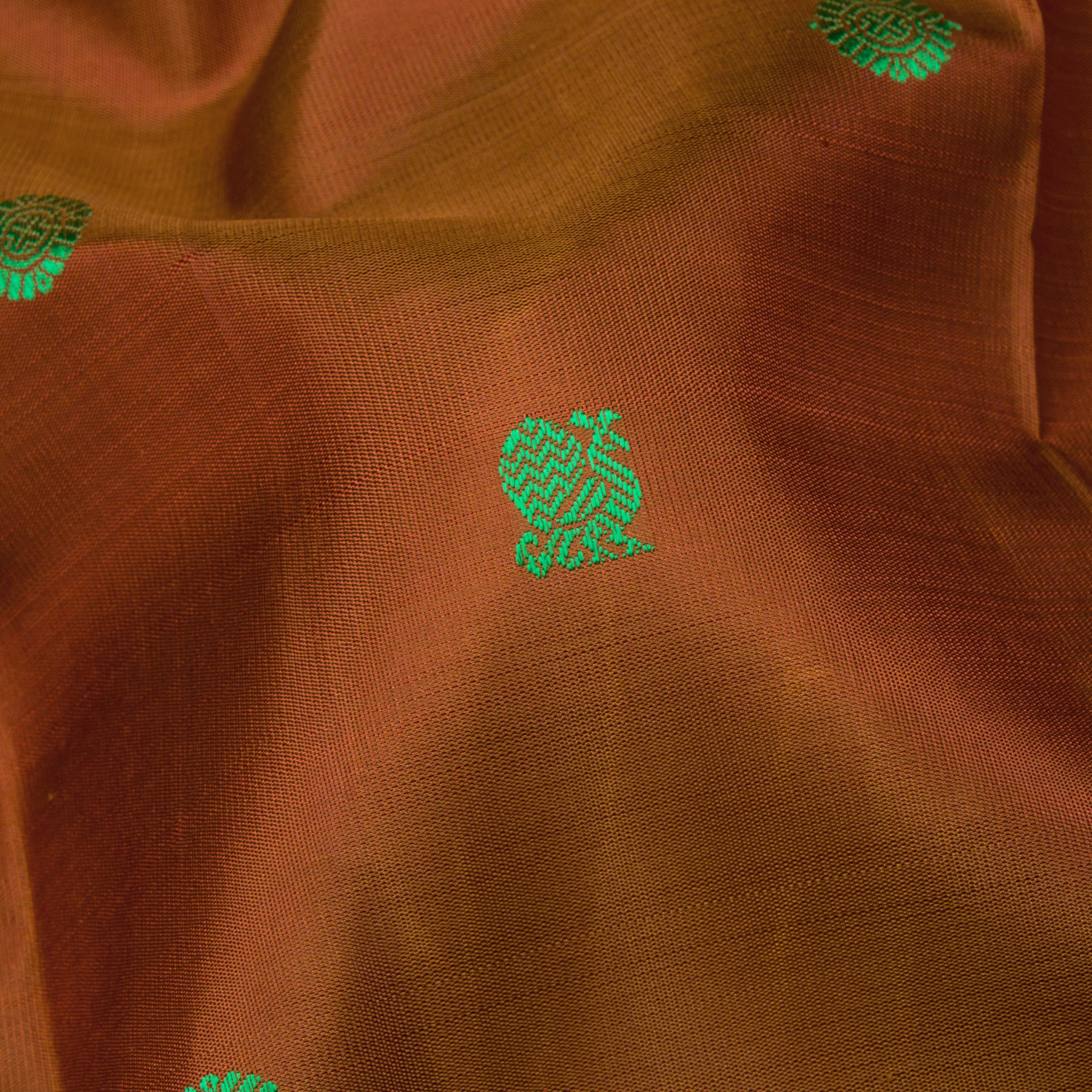 Kanakavalli Kanjivaram Silk Sari 24-110-HS001-05500 - Fabric View