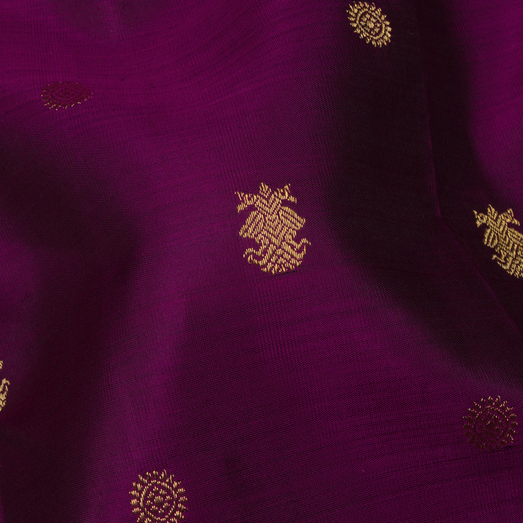 Kanakavalli Kanjivaram Silk Sari 24-110-HS001-05530 - Fabric View