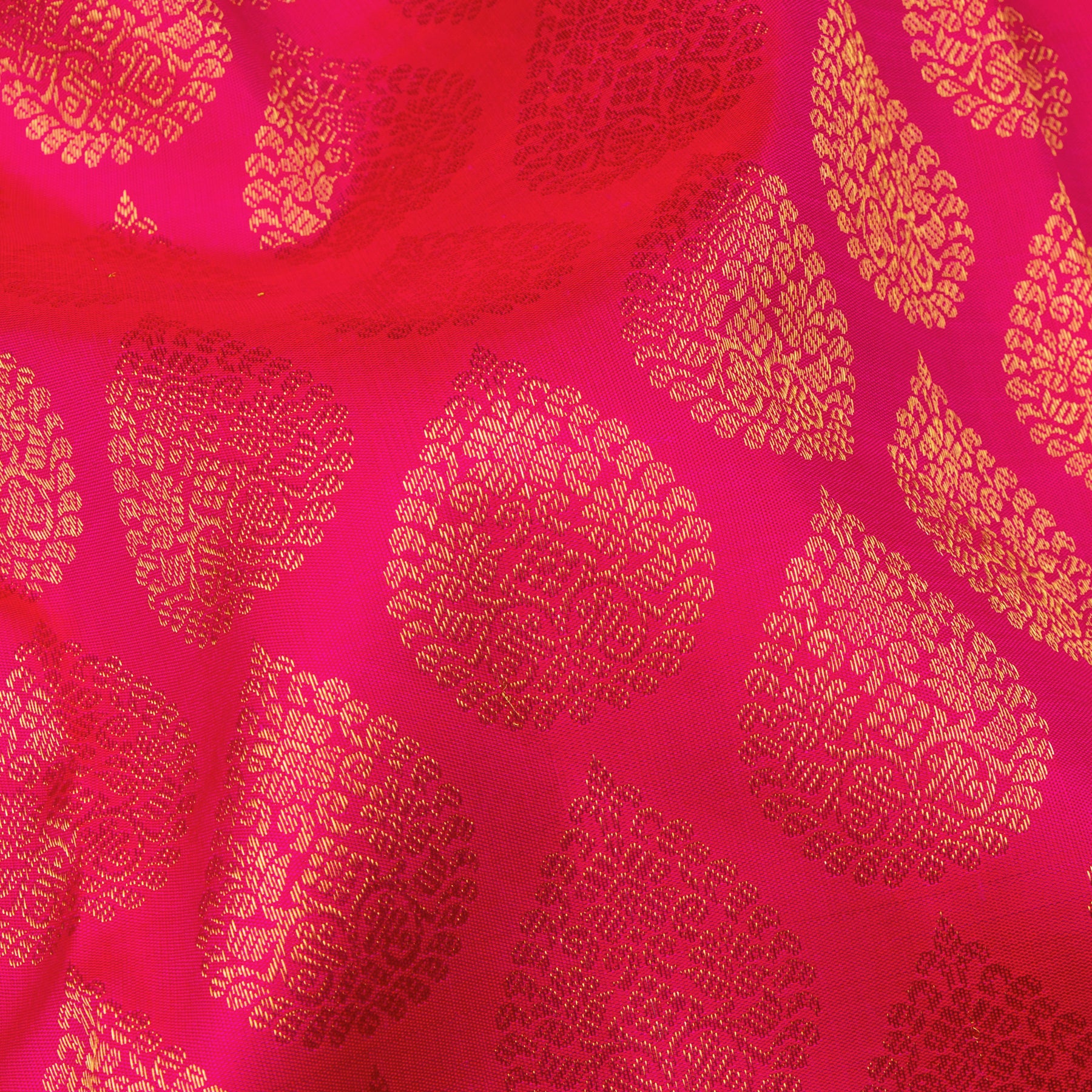 Kanakavalli Kanjivaram Silk Sari 24-110-HS001-07489 - Fabric View