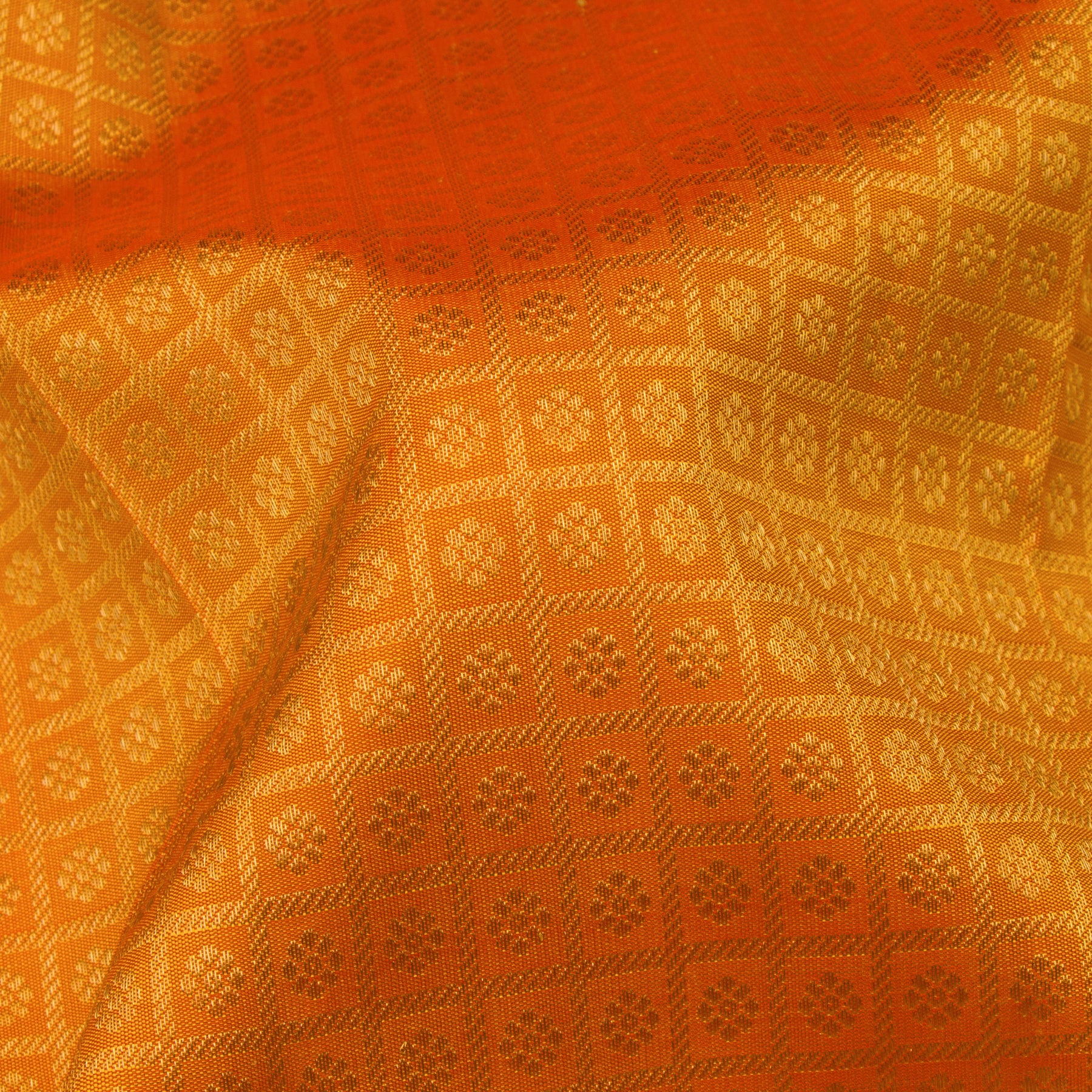 Kanakavalli Kanjivaram Silk Sari 24-110-HS001-07832 - Fabric View