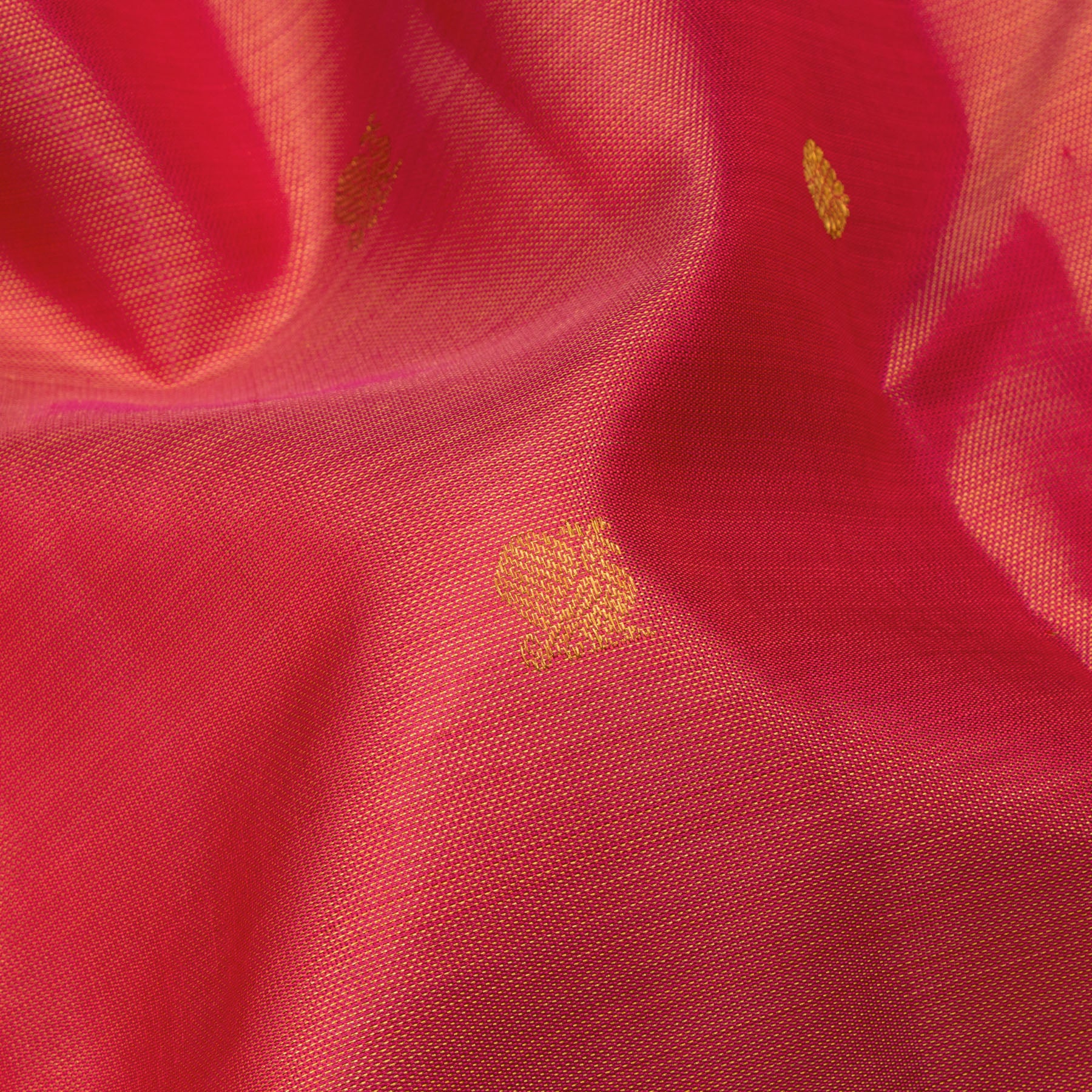 Kanakavalli Kanjivaram Silk Sari 24-110-HS001-07843 - Fabric View