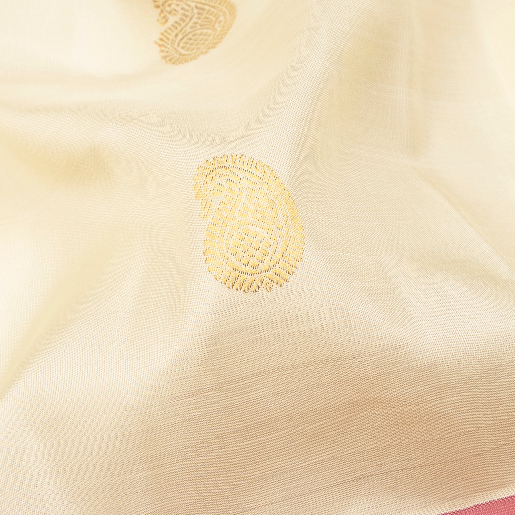 Kanakavalli Kanjivaram Silk Sari 24-110-HS001-07857 - Fabric View