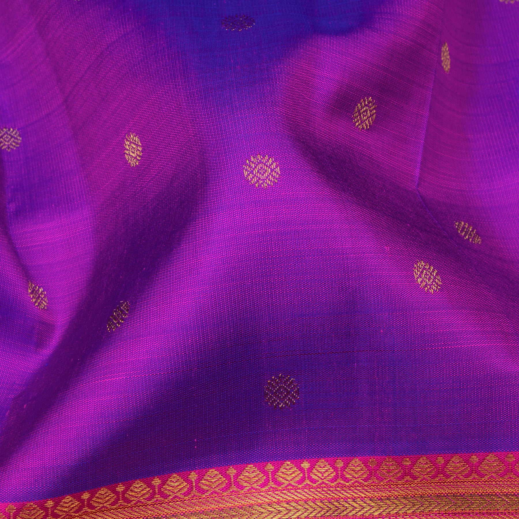 Kanakavalli Kanjivaram Silk Sari 24-110-HS001-07890 - Fabric View