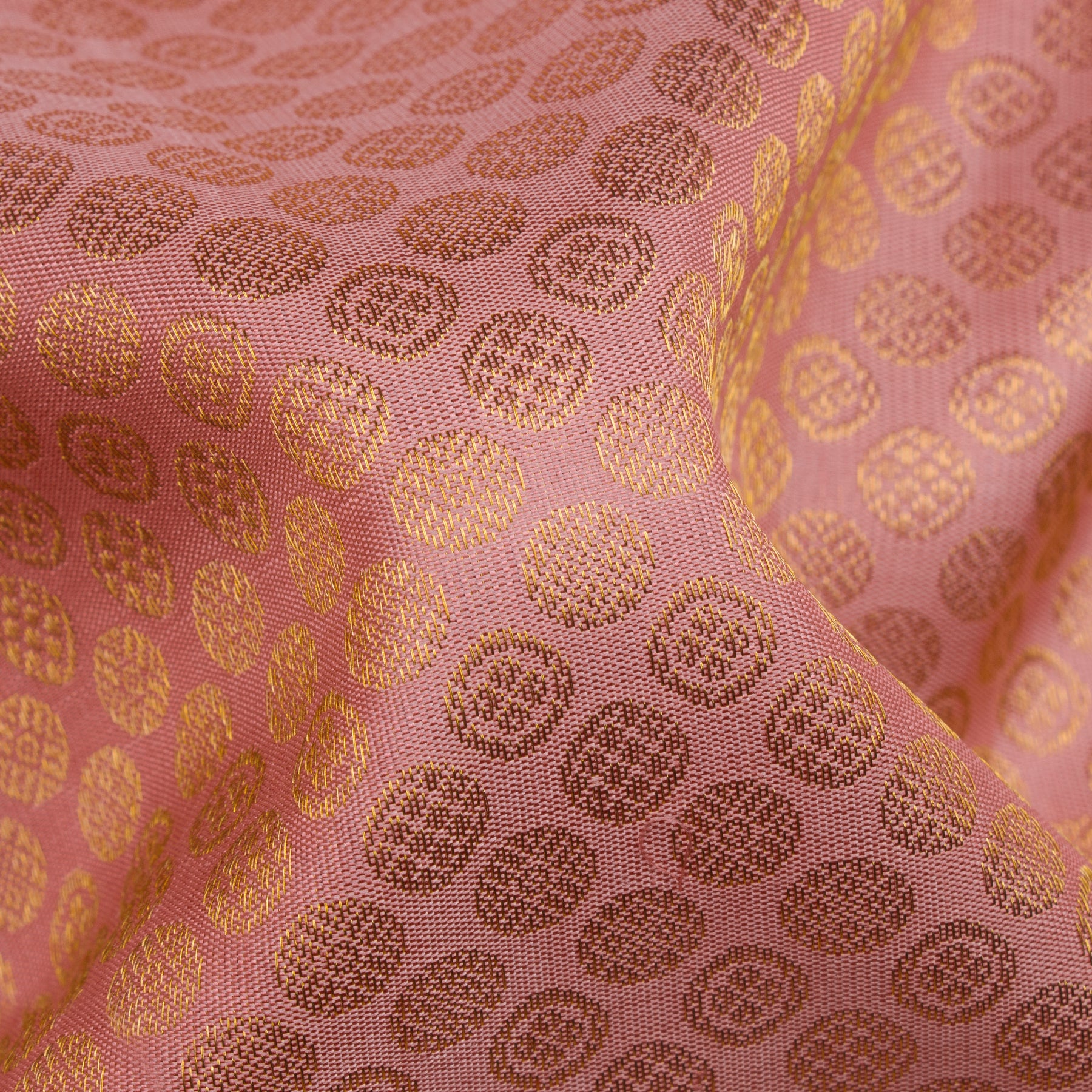 Kanakavalli Kanjivaram Silk Sari 24-110-HS001-09502 - Fabric View