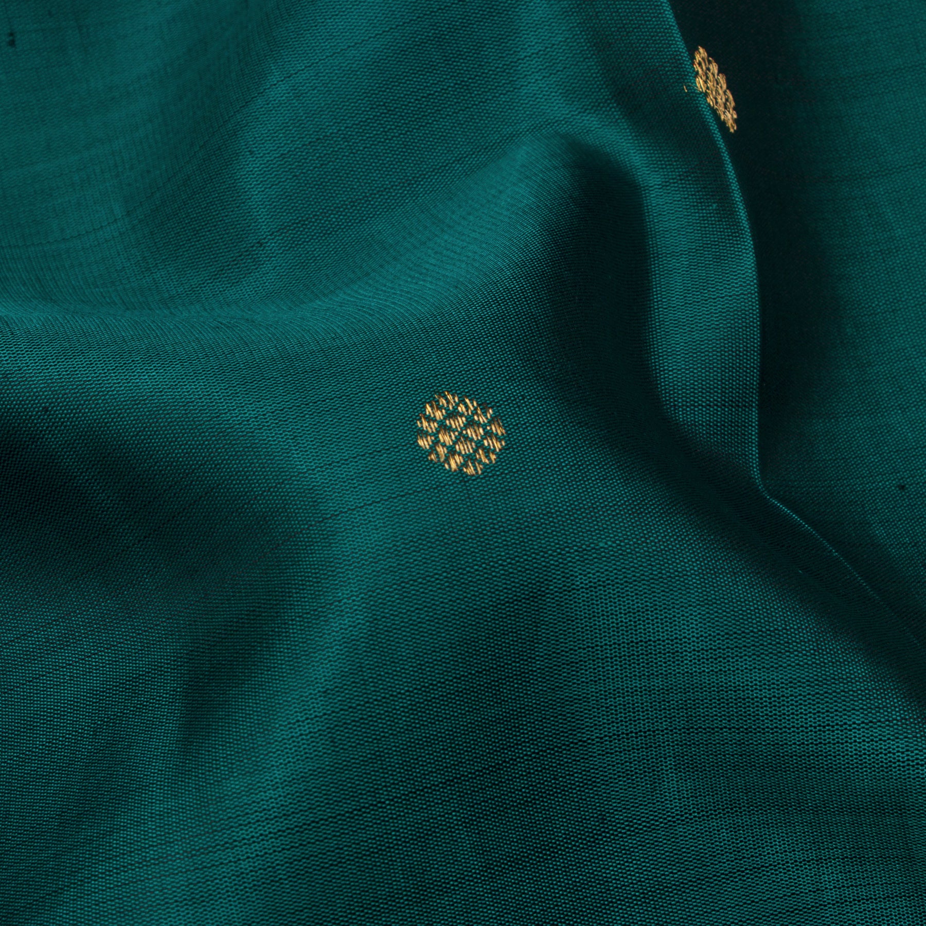 Kanakavalli Kanjivaram Silk Sari 24-110-HS001-09586 - Fabric View