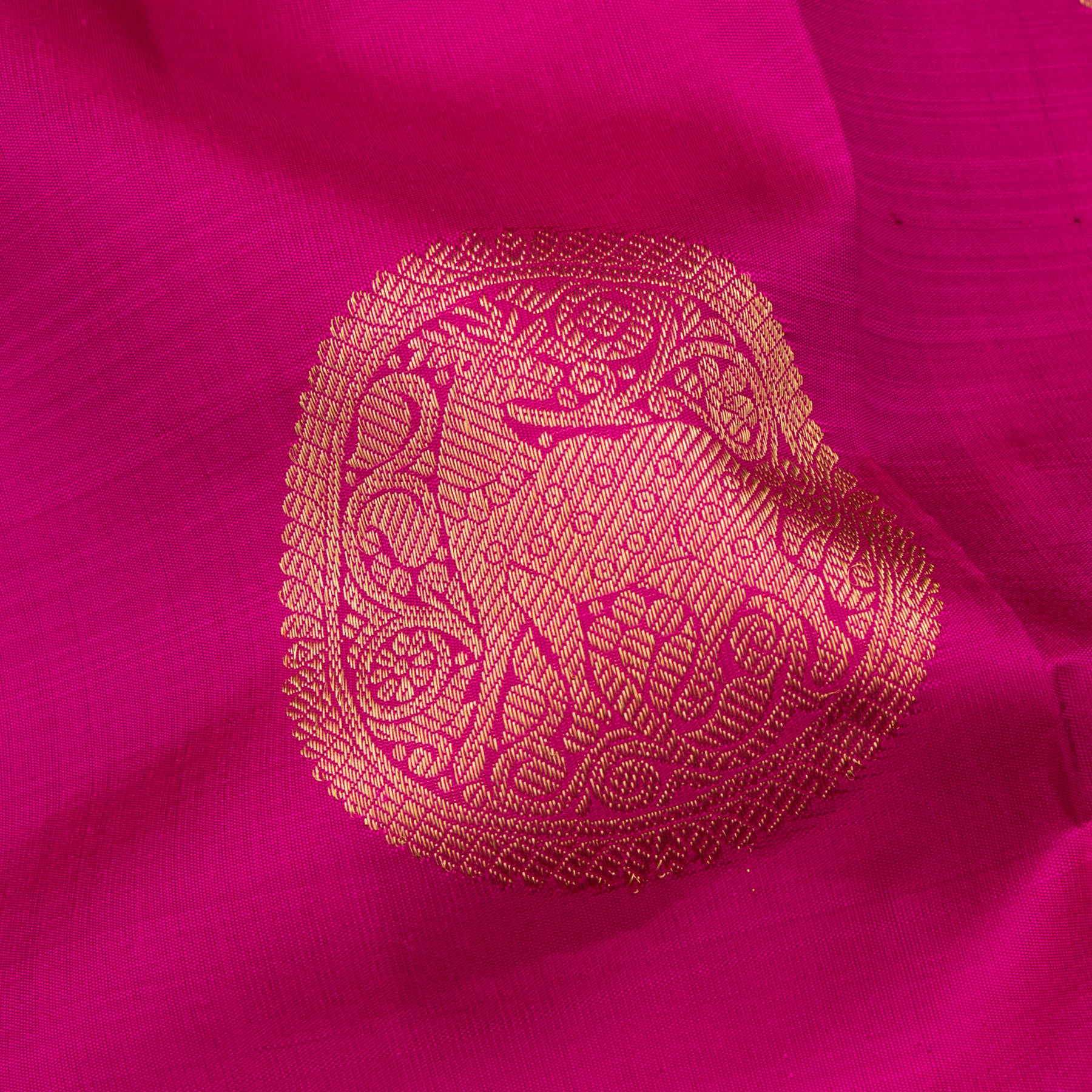 Kanakavalli Kanjivaram Silk Sari 24-110-HS001-11248 - Fabric View