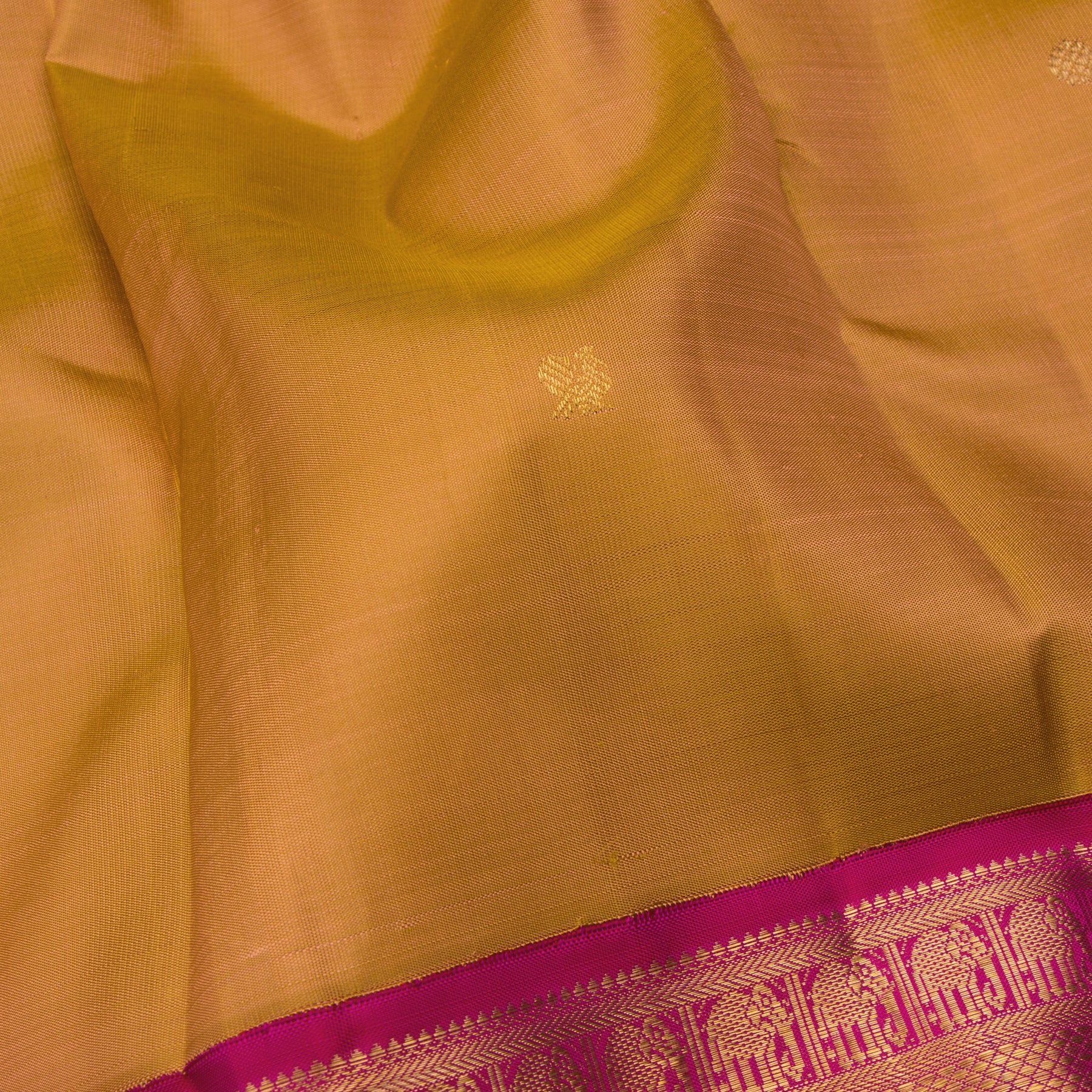 Kanakavalli Kanjivaram Silk Sari 24-110-HS001-11973 - Fabric View