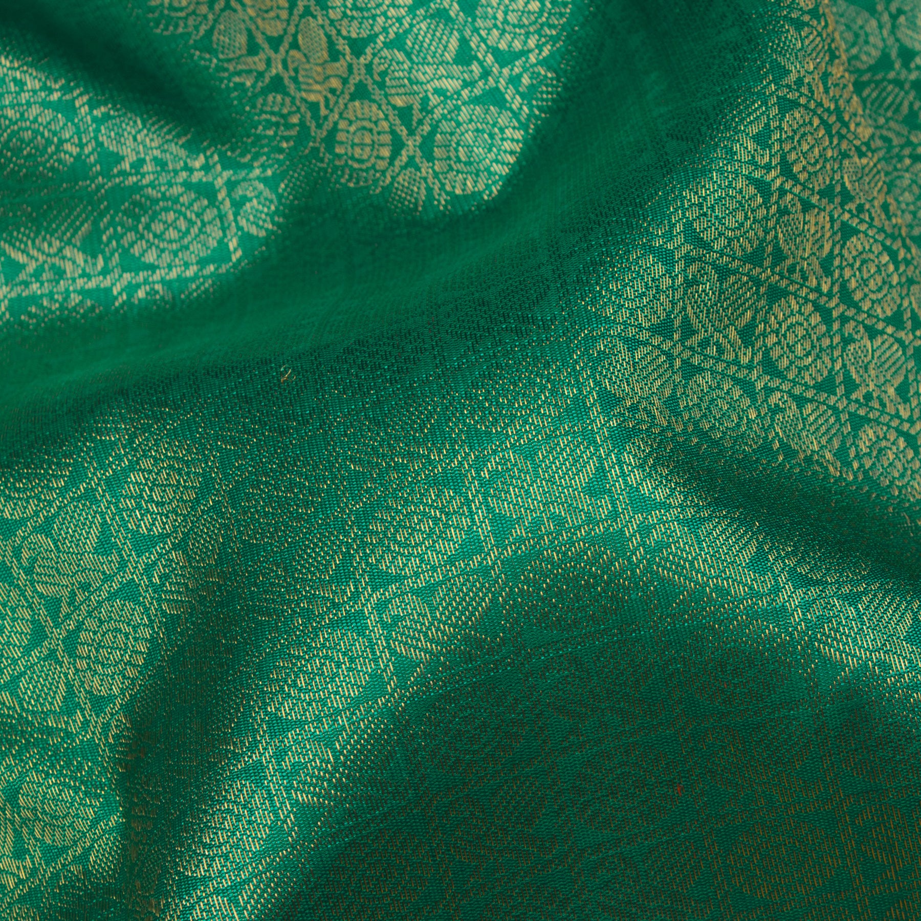 Kanakavalli Kanjivaram Silk Sari 24-110-HS001-11996 - Fabric View