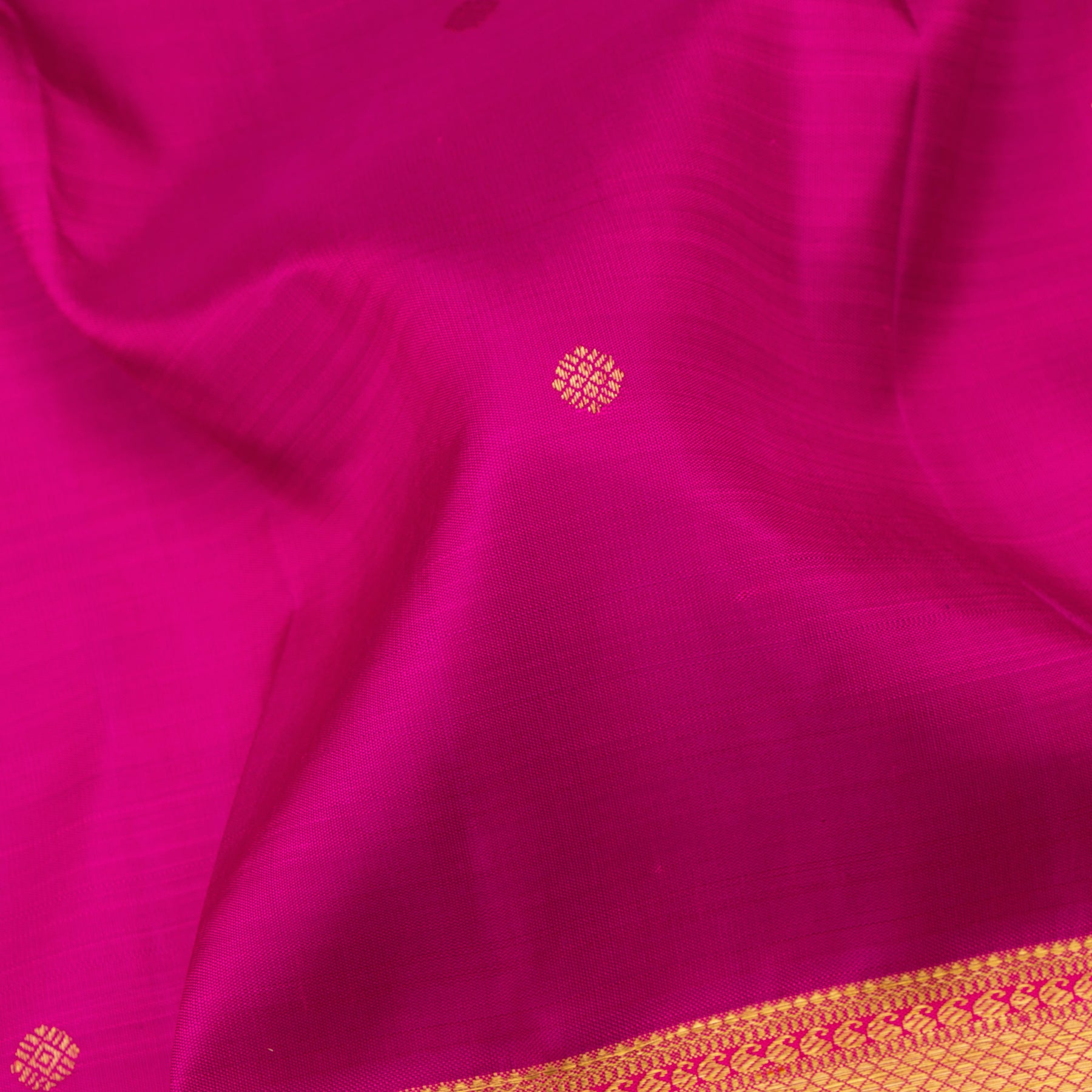 Kanakavalli Kanjivaram Silk Sari 24-110-HS001-12040 - Fabric View