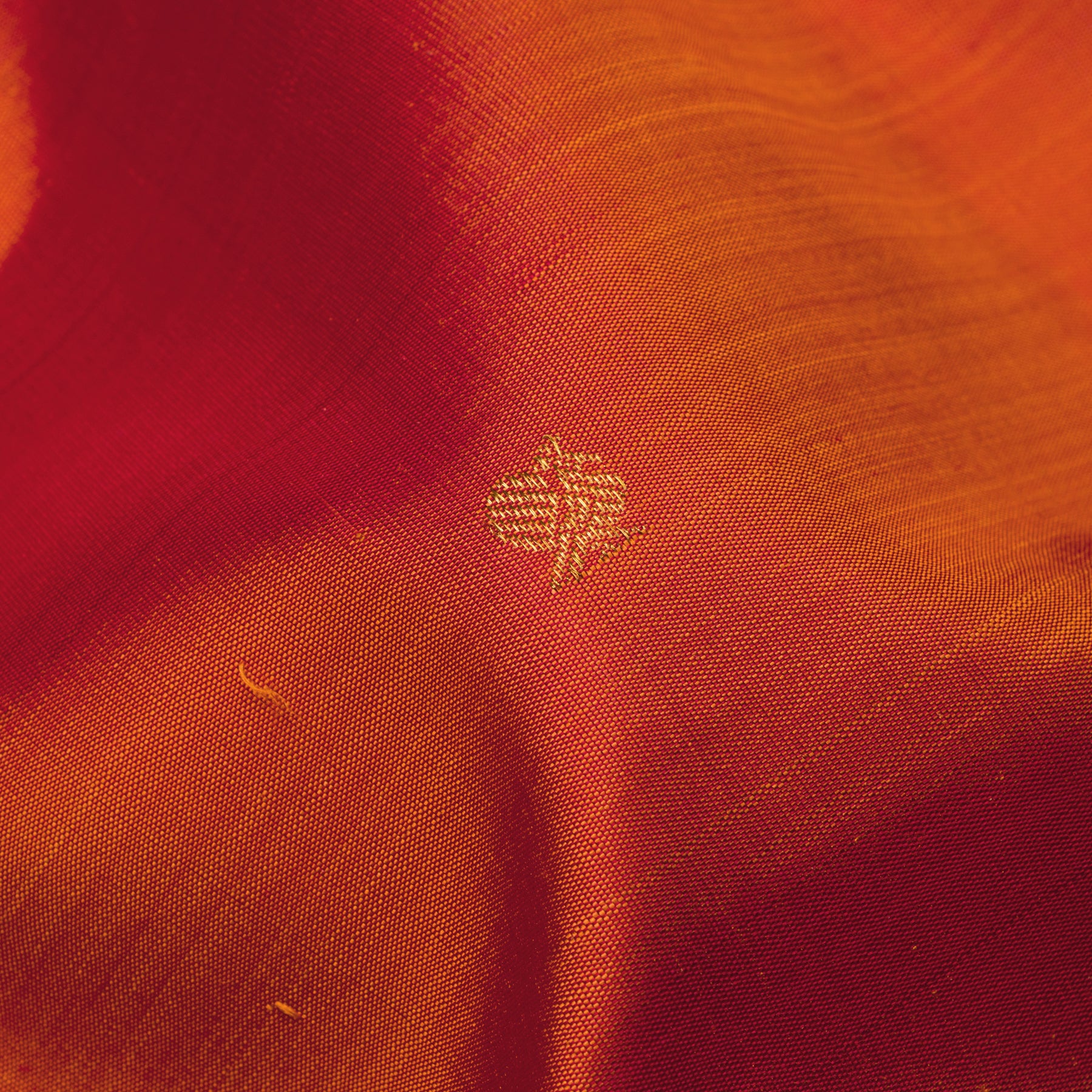 Kanakavalli Kanjivaram Silk Sari 24-110-HS001-12053 - Fabric View
