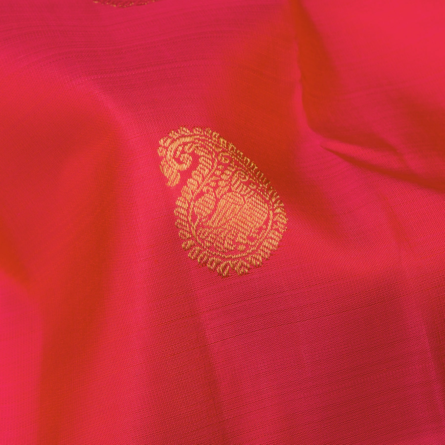 Kanakavalli Kanjivaram Silk Sari 24-110-HS001-12055 - Fabric View