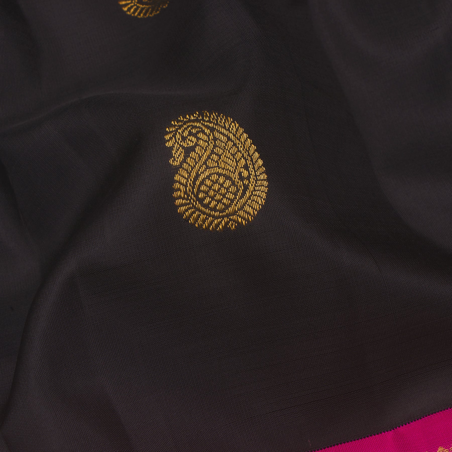 Kanakavalli Kanjivaram Silk Sari 24-110-HS001-12059 - Fabric View