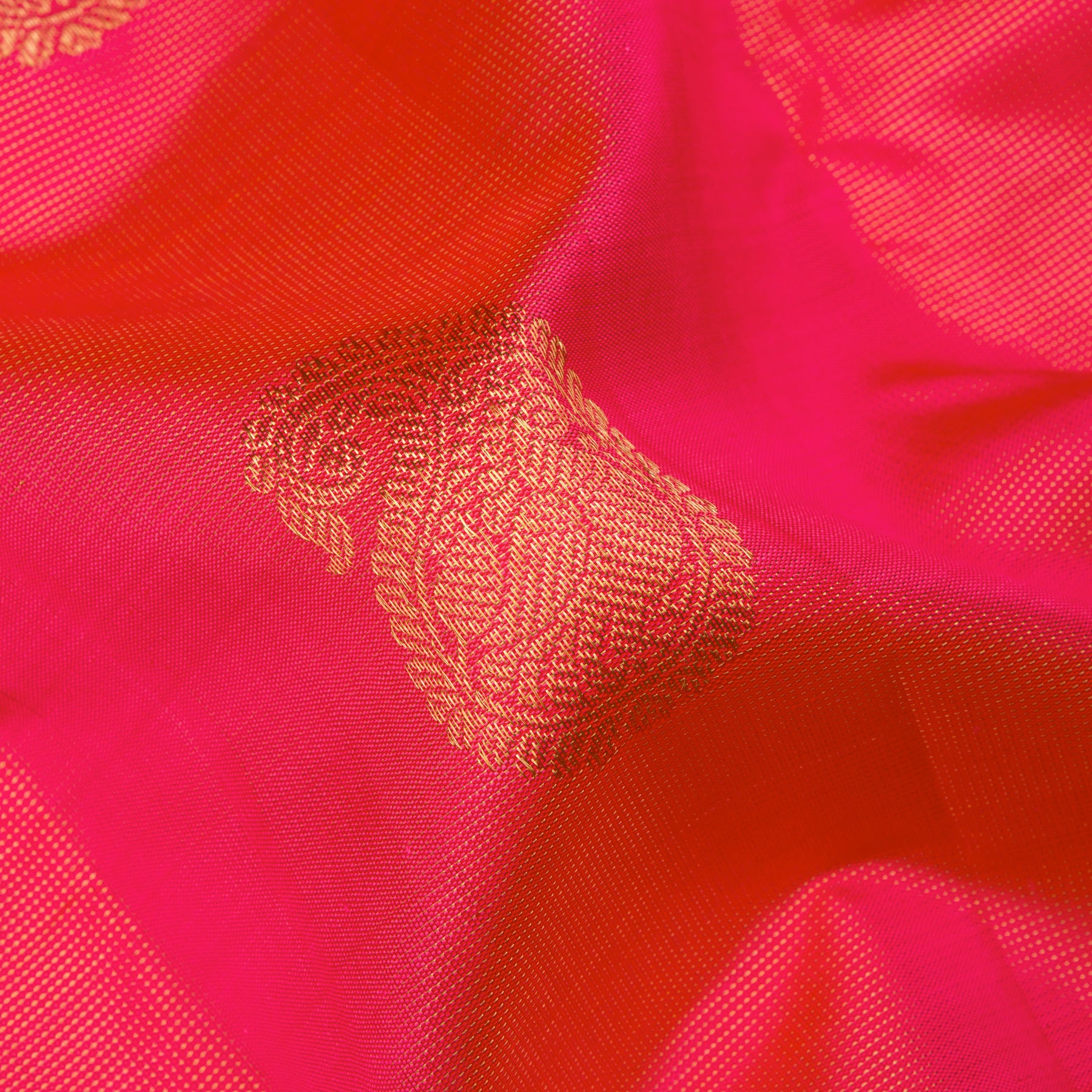 Kanakavalli Kanjivaram Silk Sari 24-110-HS001-12076 - Fabric View