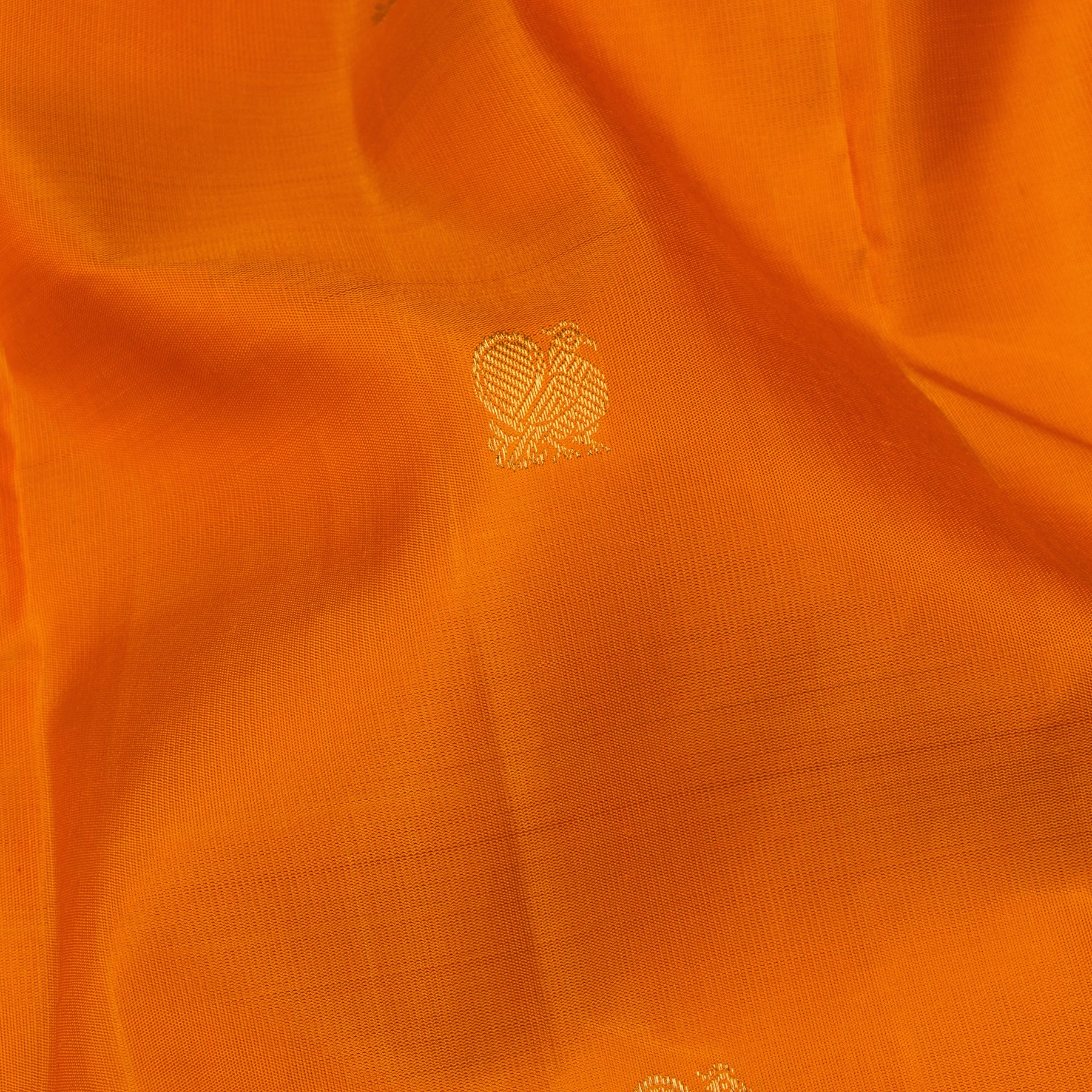 Kanakavalli Kanjivaram Silk Sari 24-110-HS001-12097 - Fabric View