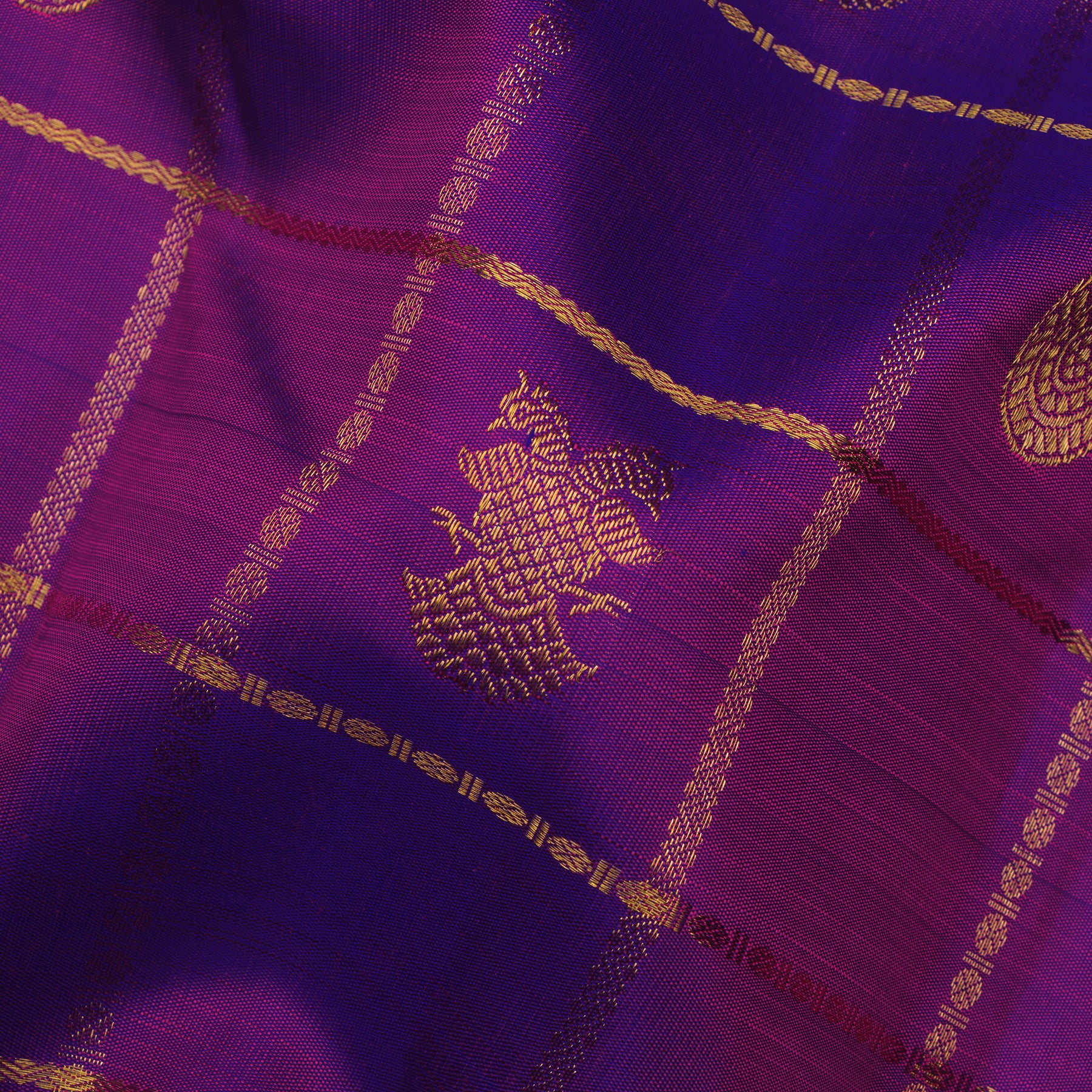 Kanakavalli Kanjivaram Silk Sari 24-110-HS001-13057 - Fabric View