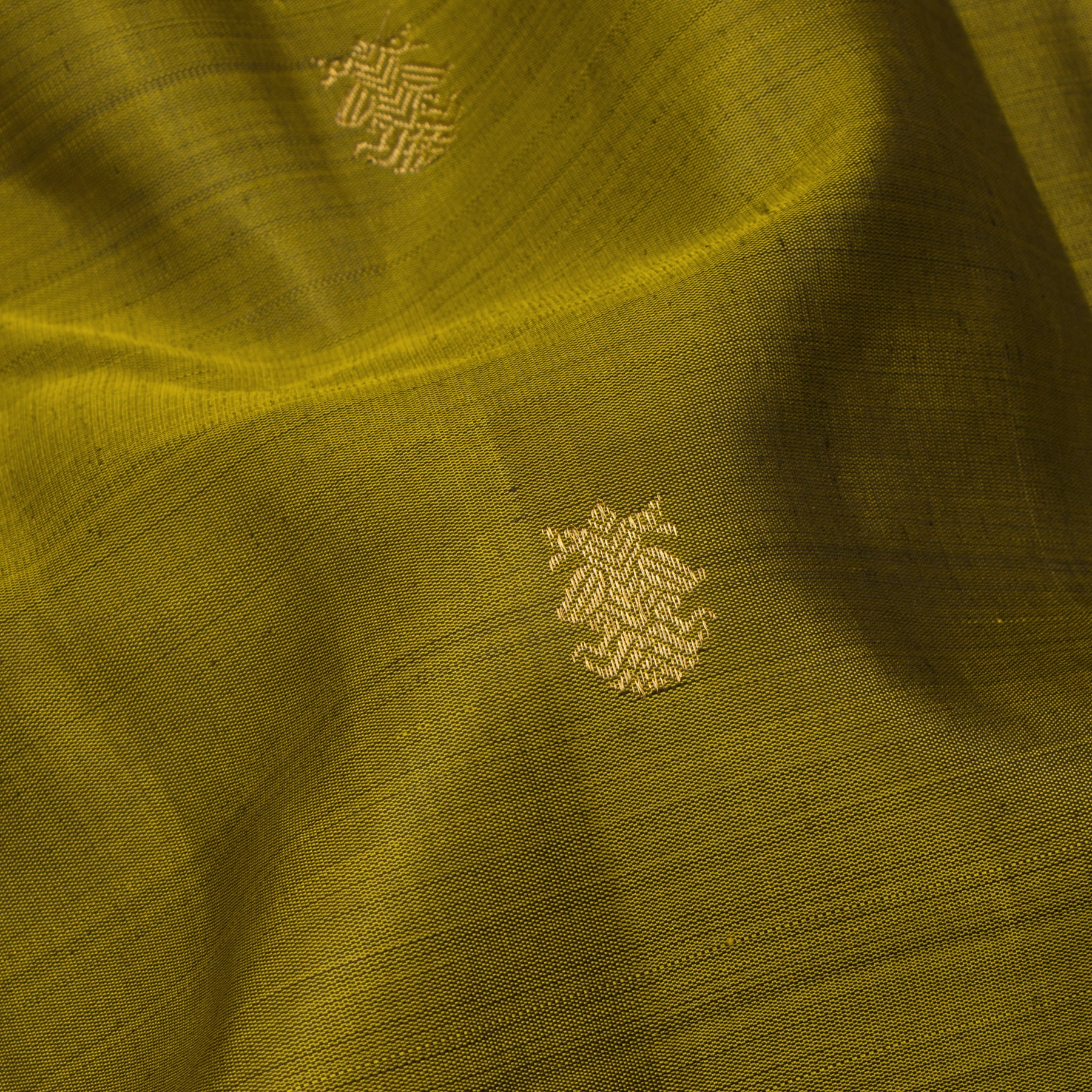Kanakavalli Kanjivaram Silk Sari 24-110-HS001-13068 - Fabric View