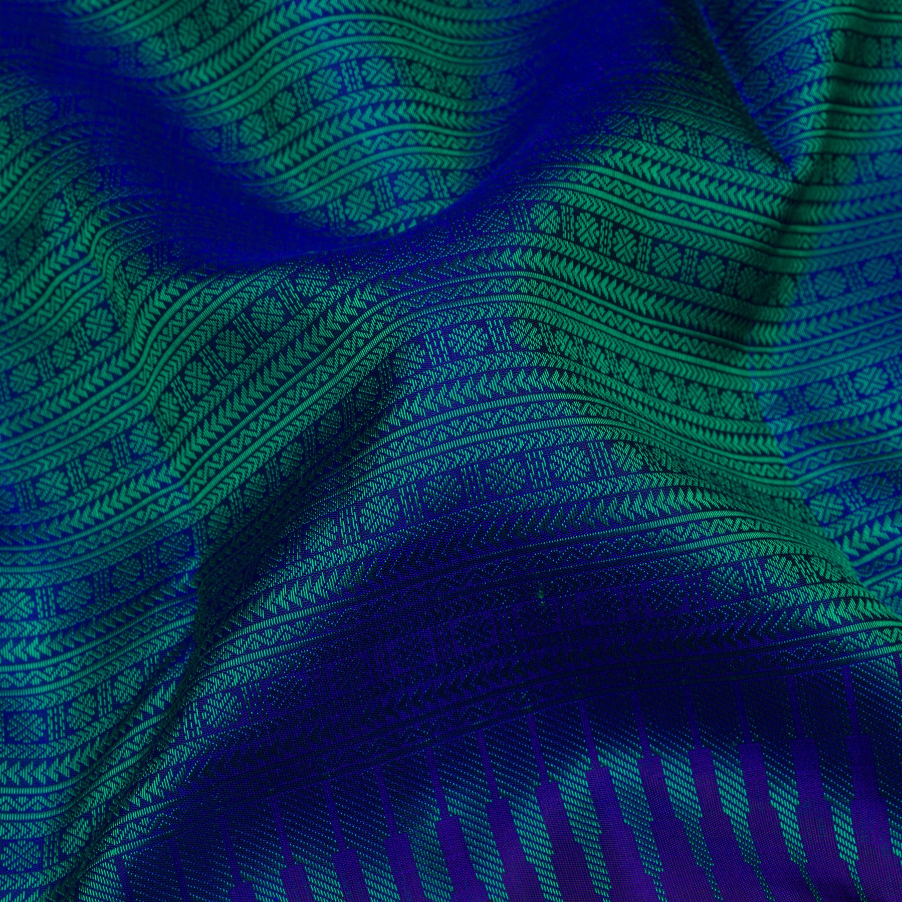 Kanakavalli Kanjivaram Silk Sari 24-110-HS001-13085 - Fabric View