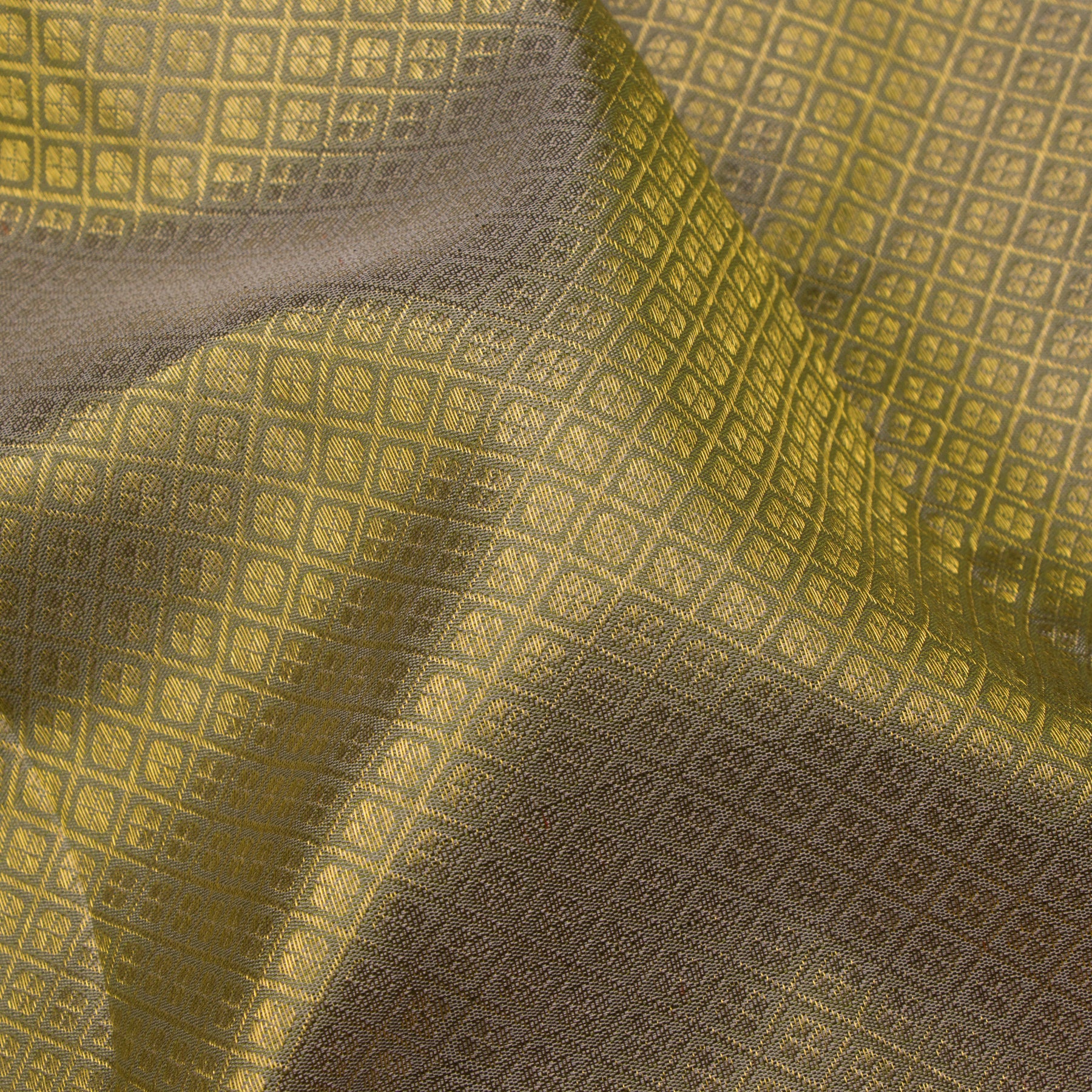 Kanakavalli Kanjivaram Silk Sari 24-110-HS001-13098 - Fabric View