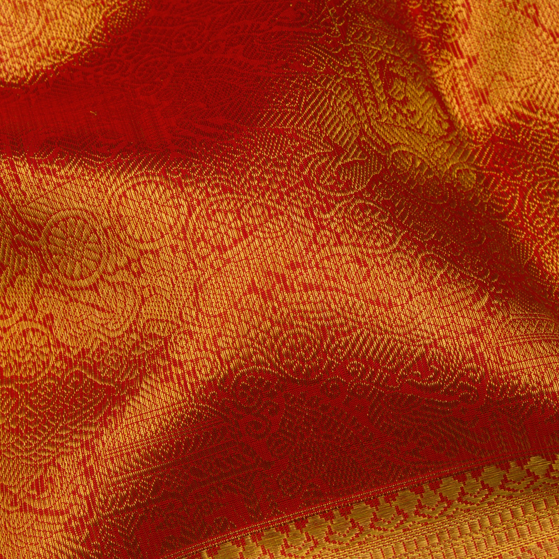 Kanakavalli Kanjivaram Silk Sari 24-110-HS001-13116 - Fabric View