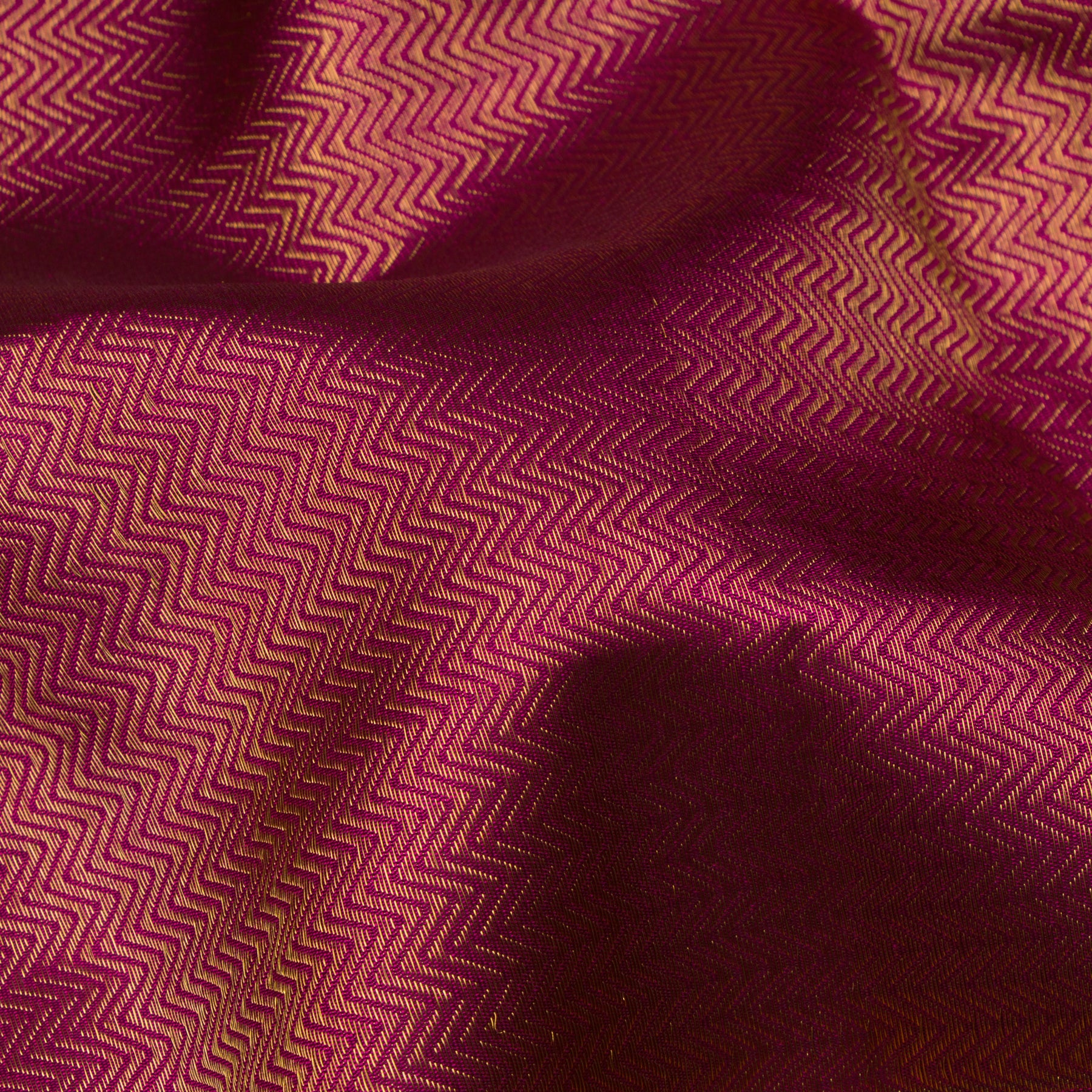 Kanakavalli Kanjivaram Silk Sari 24-110-HS001-13976 - Fabric View