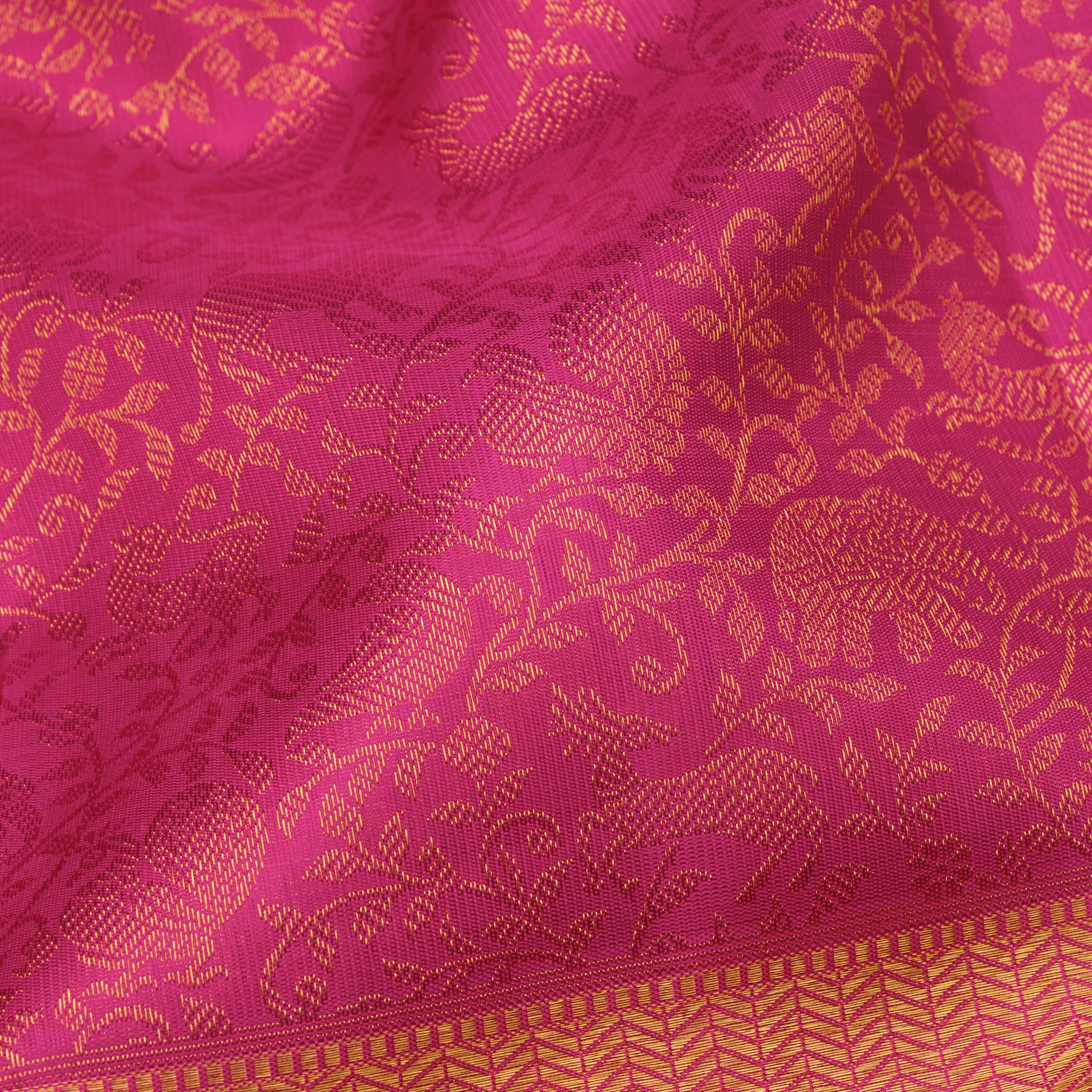 Kanakavalli Kanjivaram Silk Sari 24-110-HS001-14457 - Fabric View
