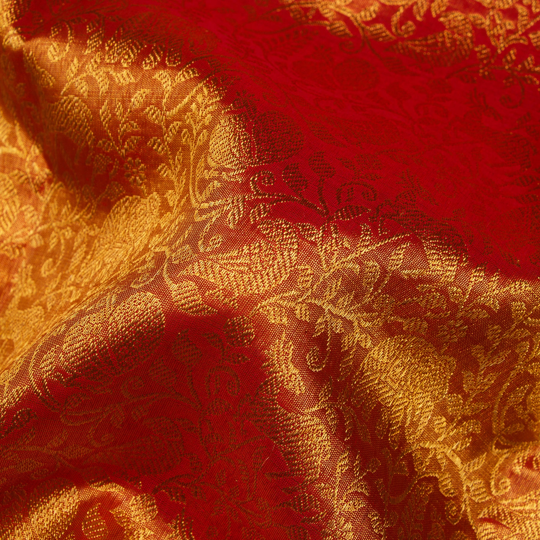 Kanakavalli Kanjivaram Silk Sari 24-110-HS001-14495 - Fabric View