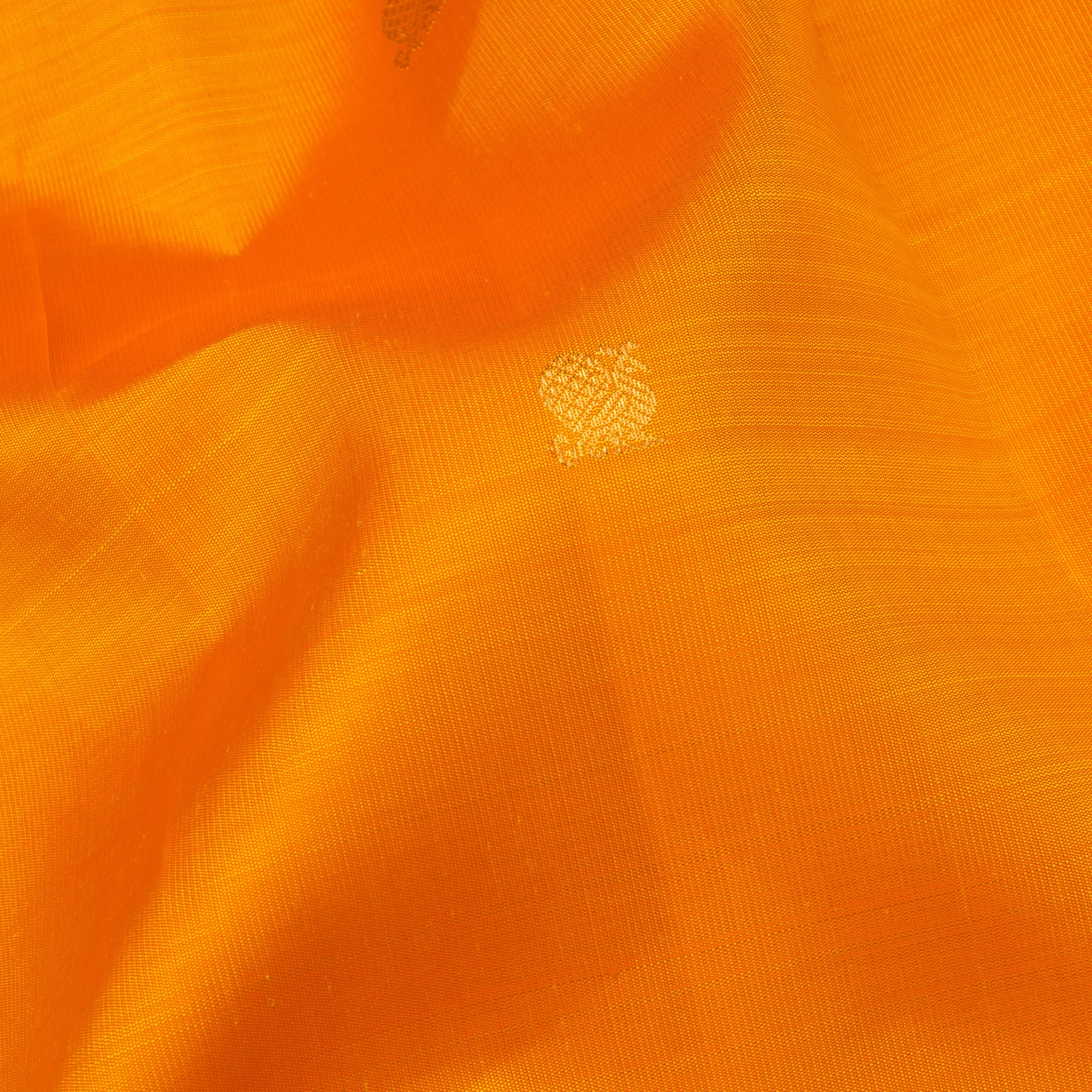 Kanakavalli Kanjivaram Silk Sari 24-110-HS001-14537 - Fabric View
