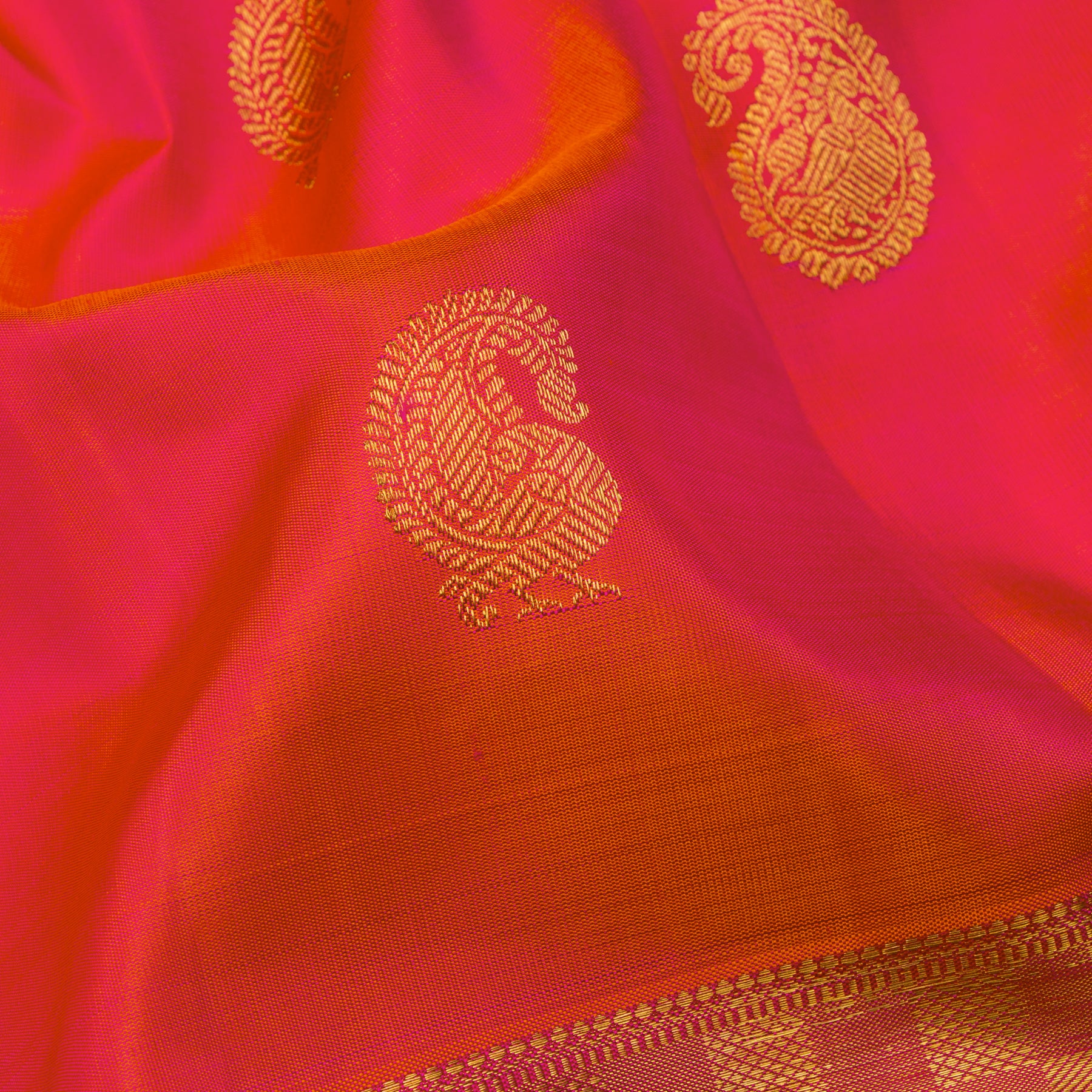 Kanakavalli Kanjivaram Silk Sari 24-110-HS001-14615 - Fabric View