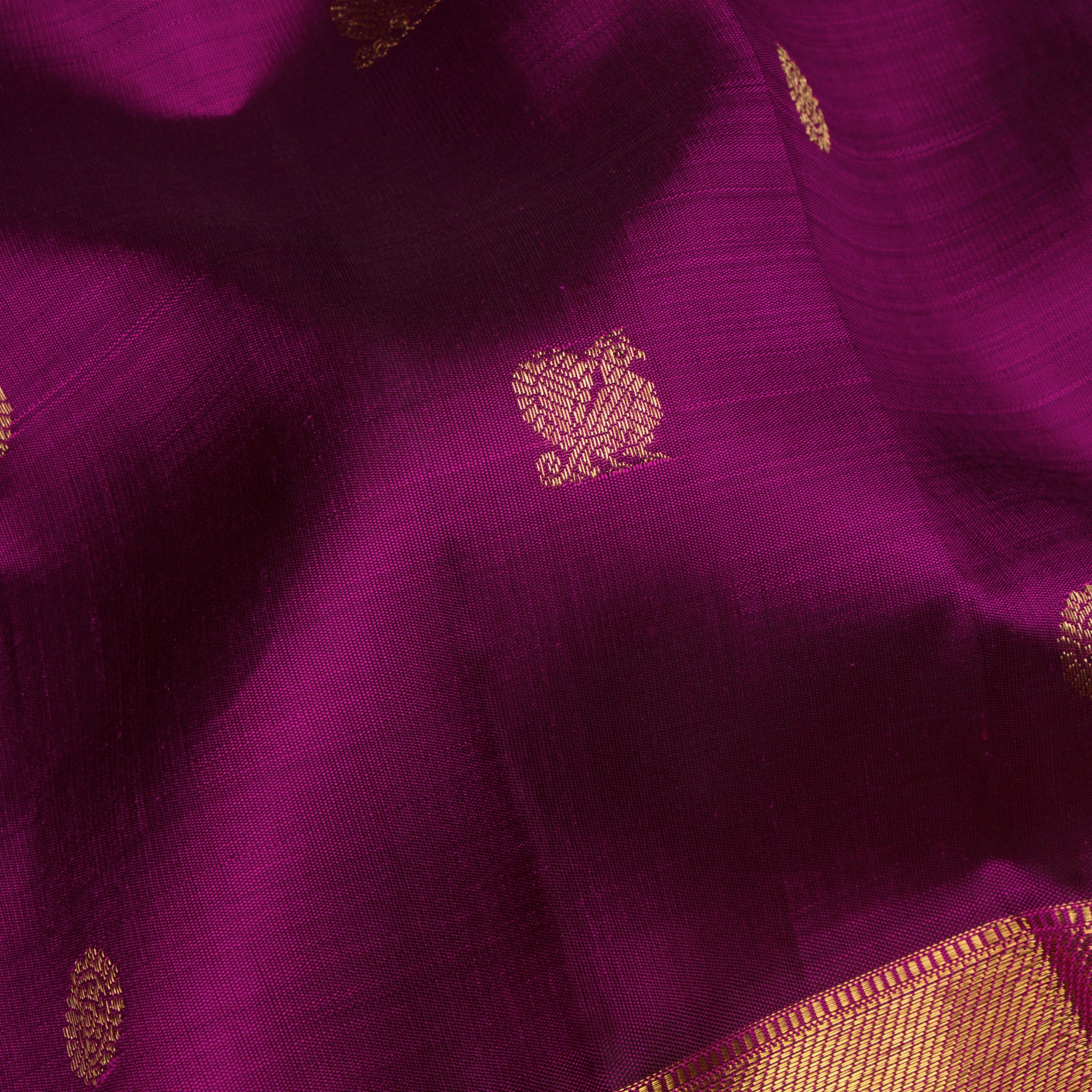 Kanakavalli Kanjivaram Silk Sari 24-110-HS001-14618 - Fabric View
