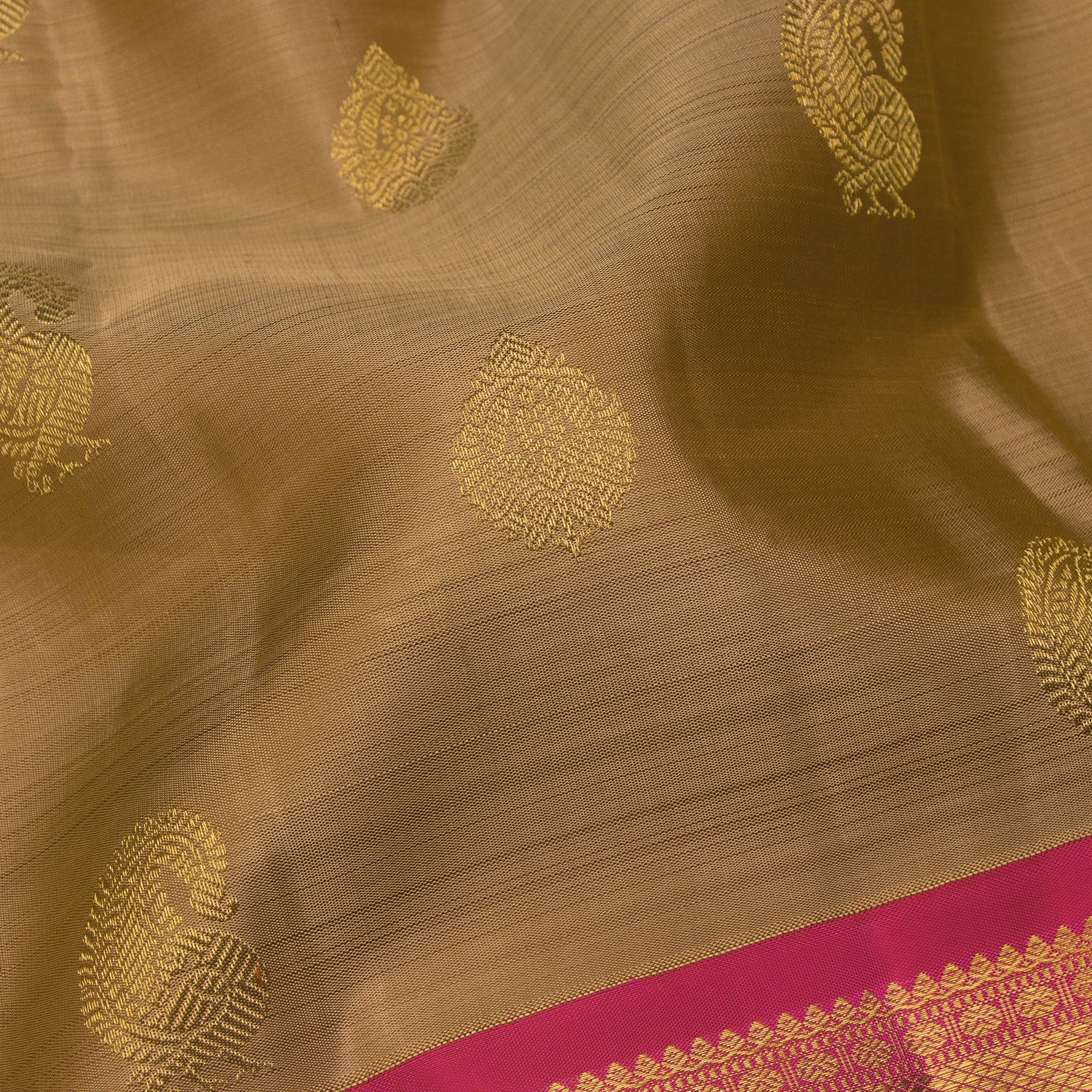 Kanakavalli Kanjivaram Silk Sari 24-110-HS001-14664 - Fabric View