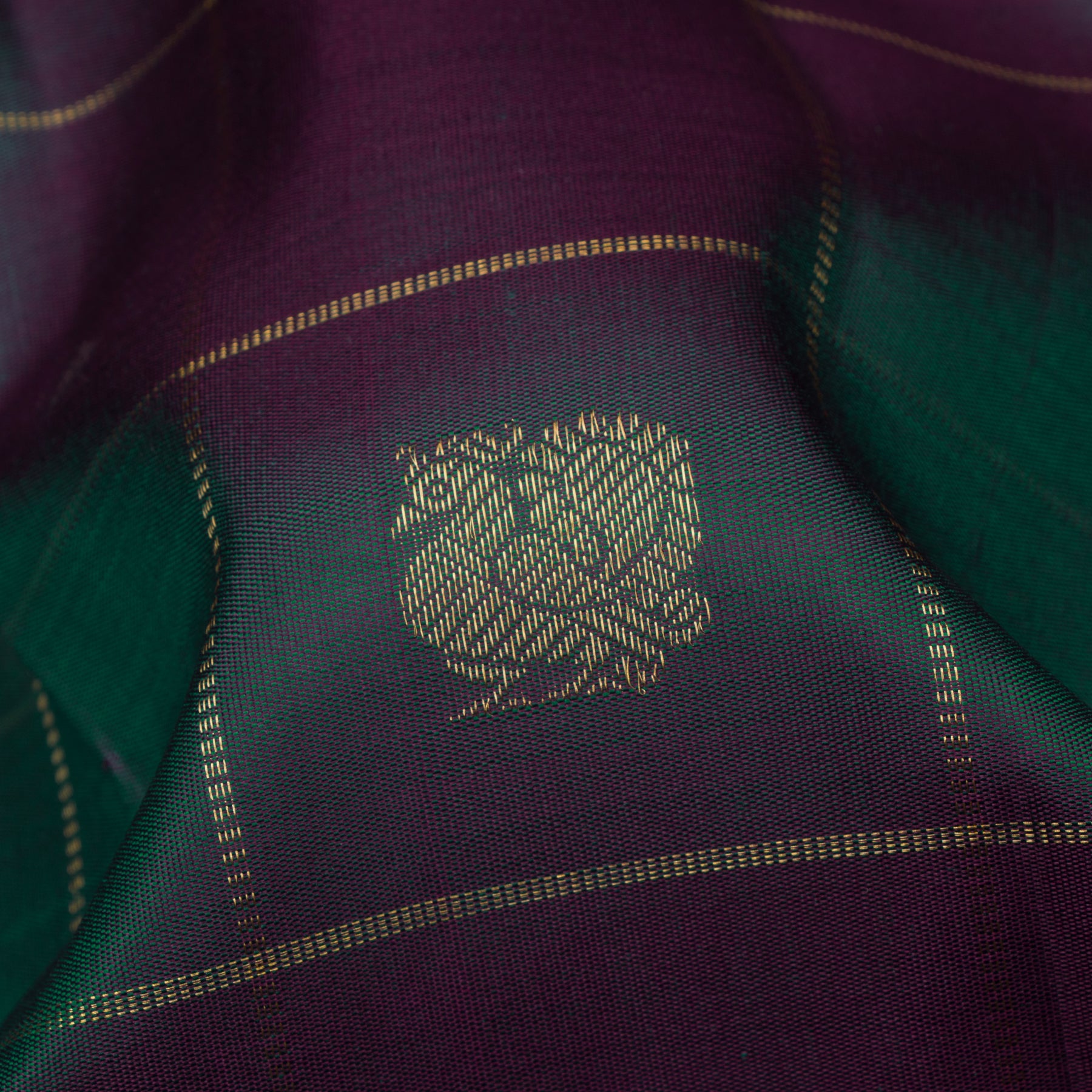 Kanakavalli Kanjivaram Silk Sari 24-595-HS001-00935 - Fabric View